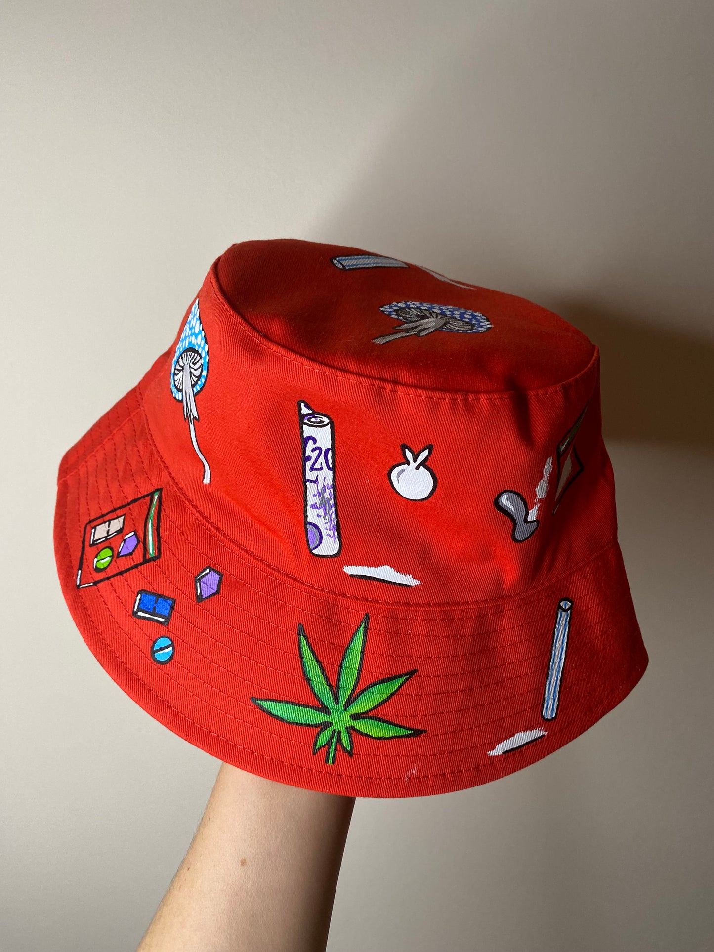 zKETONIT’ bucket hat