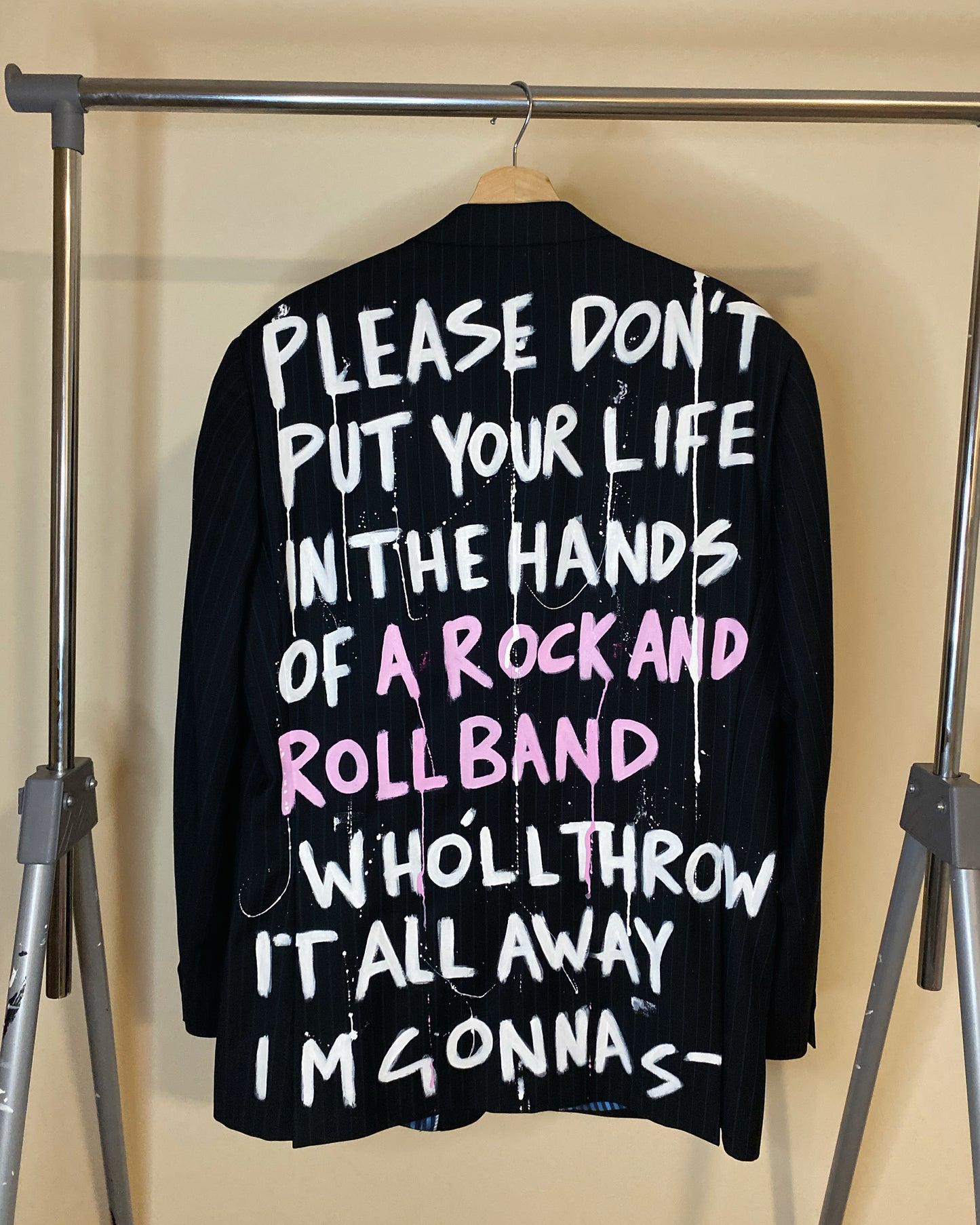 zOASISLYRICS’ blazer