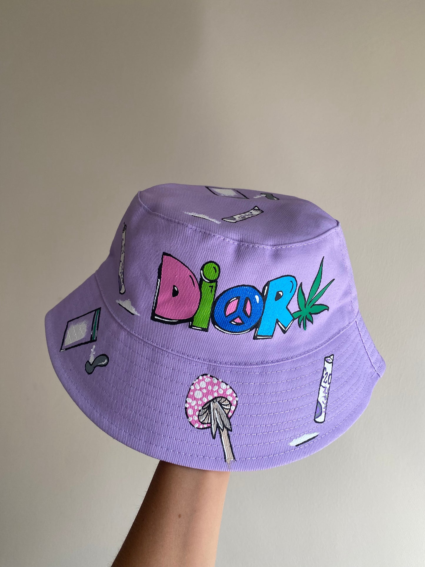 zCWH0RE’ bucket hat