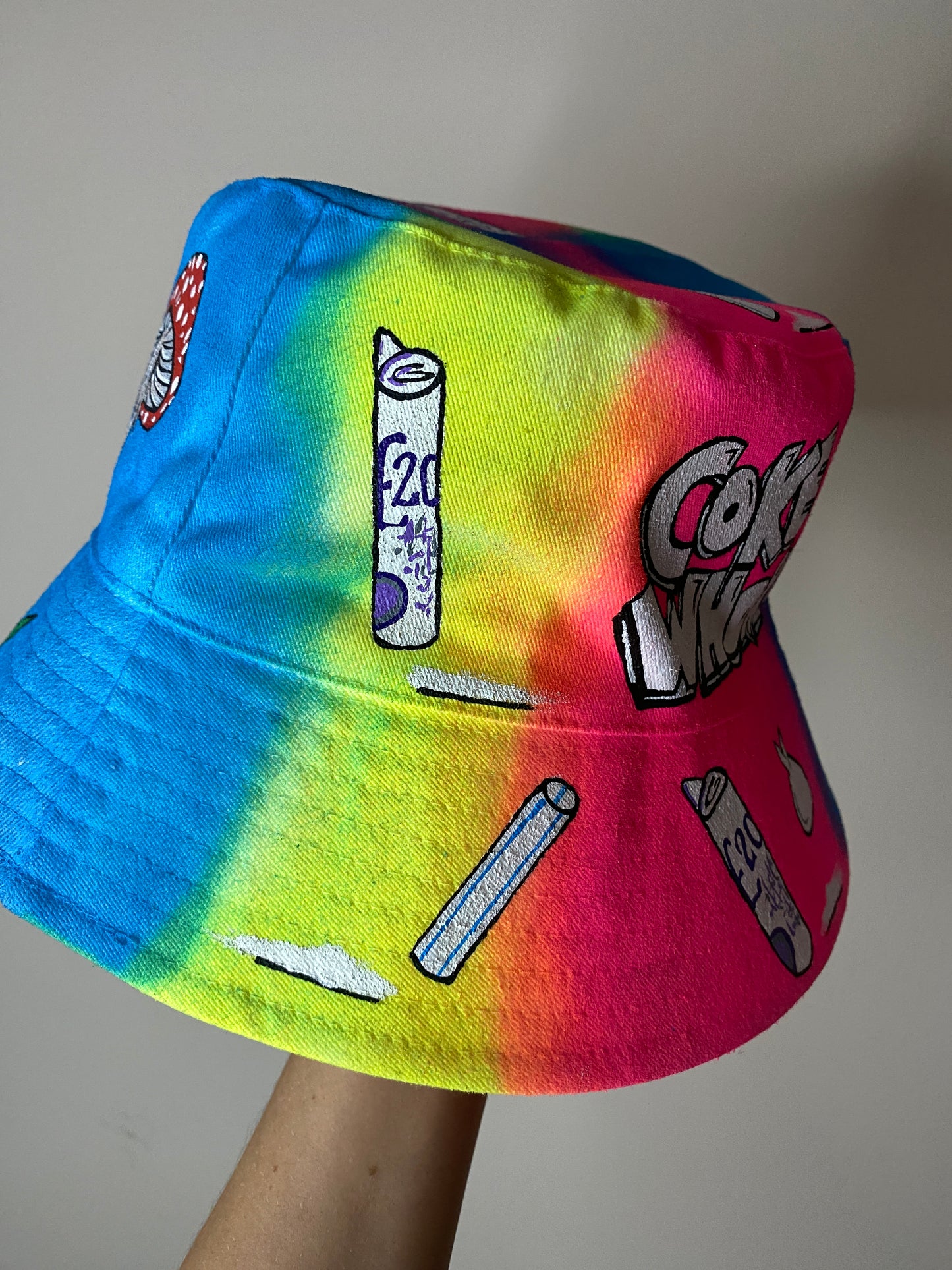 zCWH0RE’ bucket hat