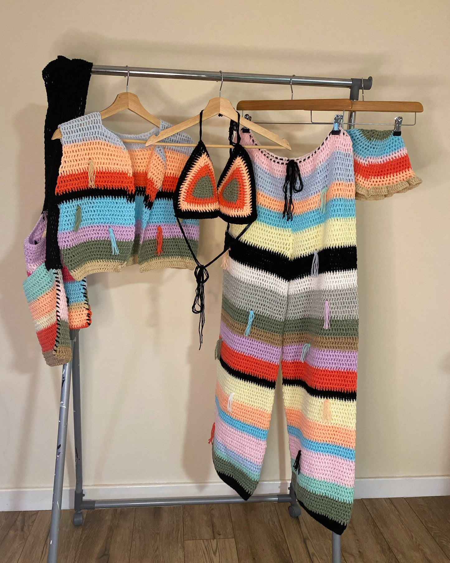aaCROCHET 5 piece’ SET