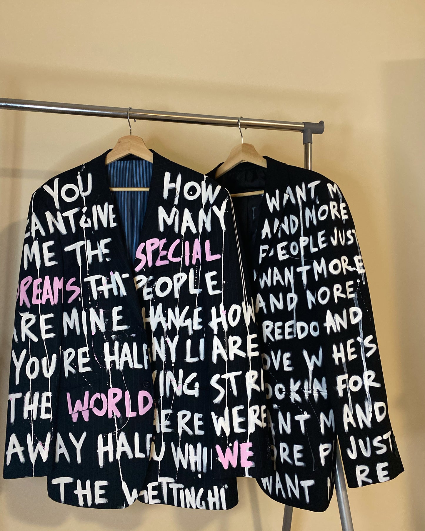 zOASISLYRICS’ blazer