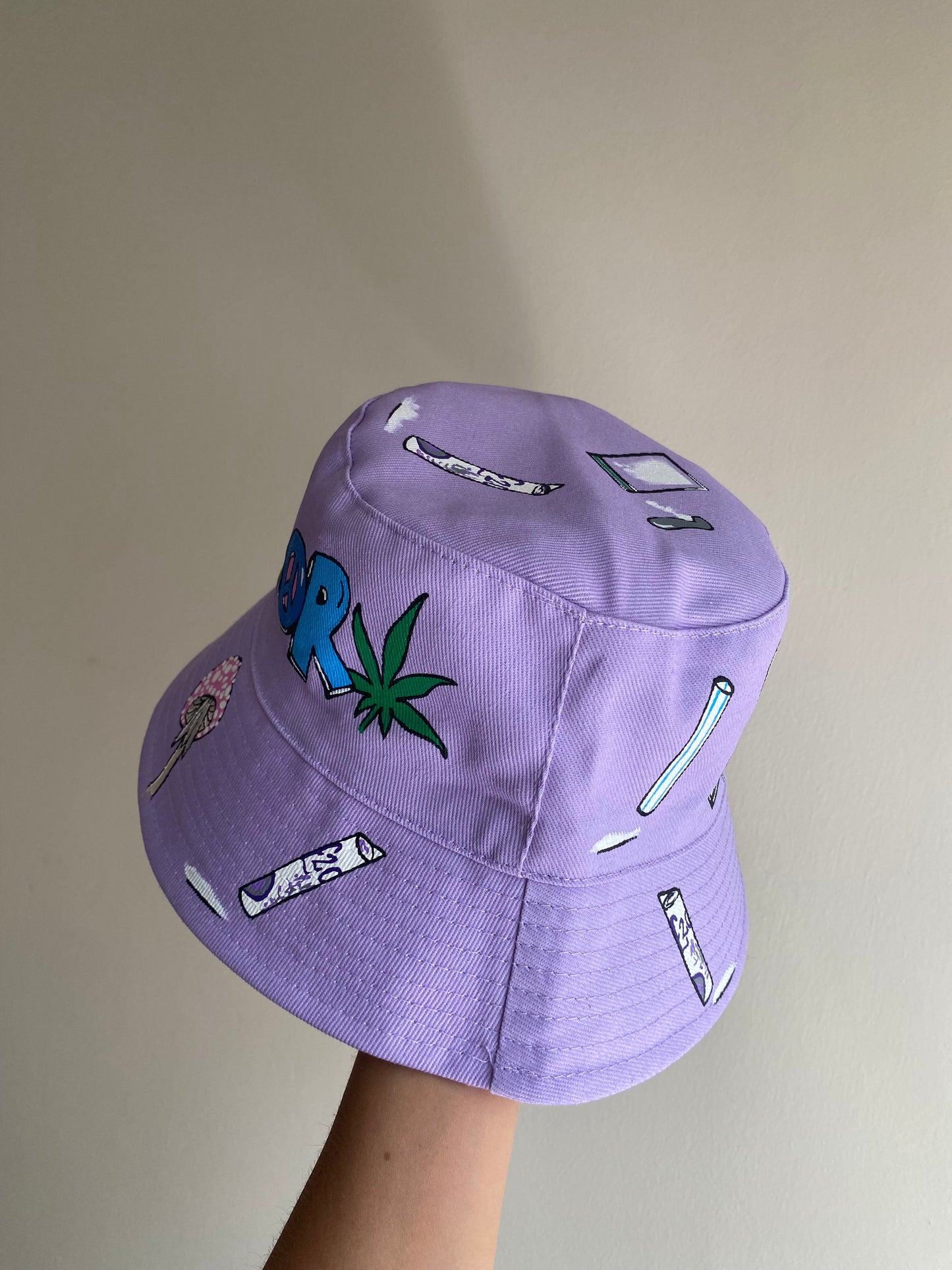 zCWH0RE’ bucket hat