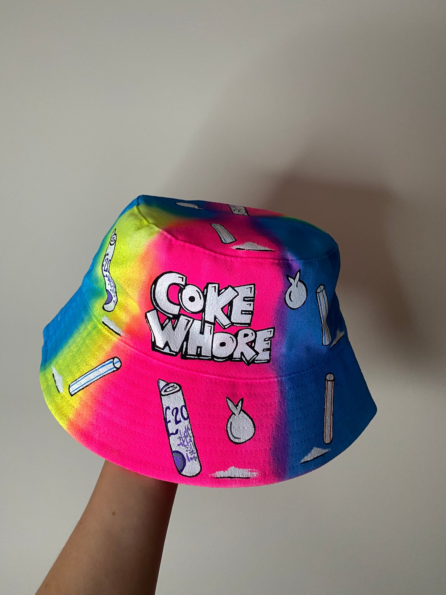 zCWH0RE’ bucket hat