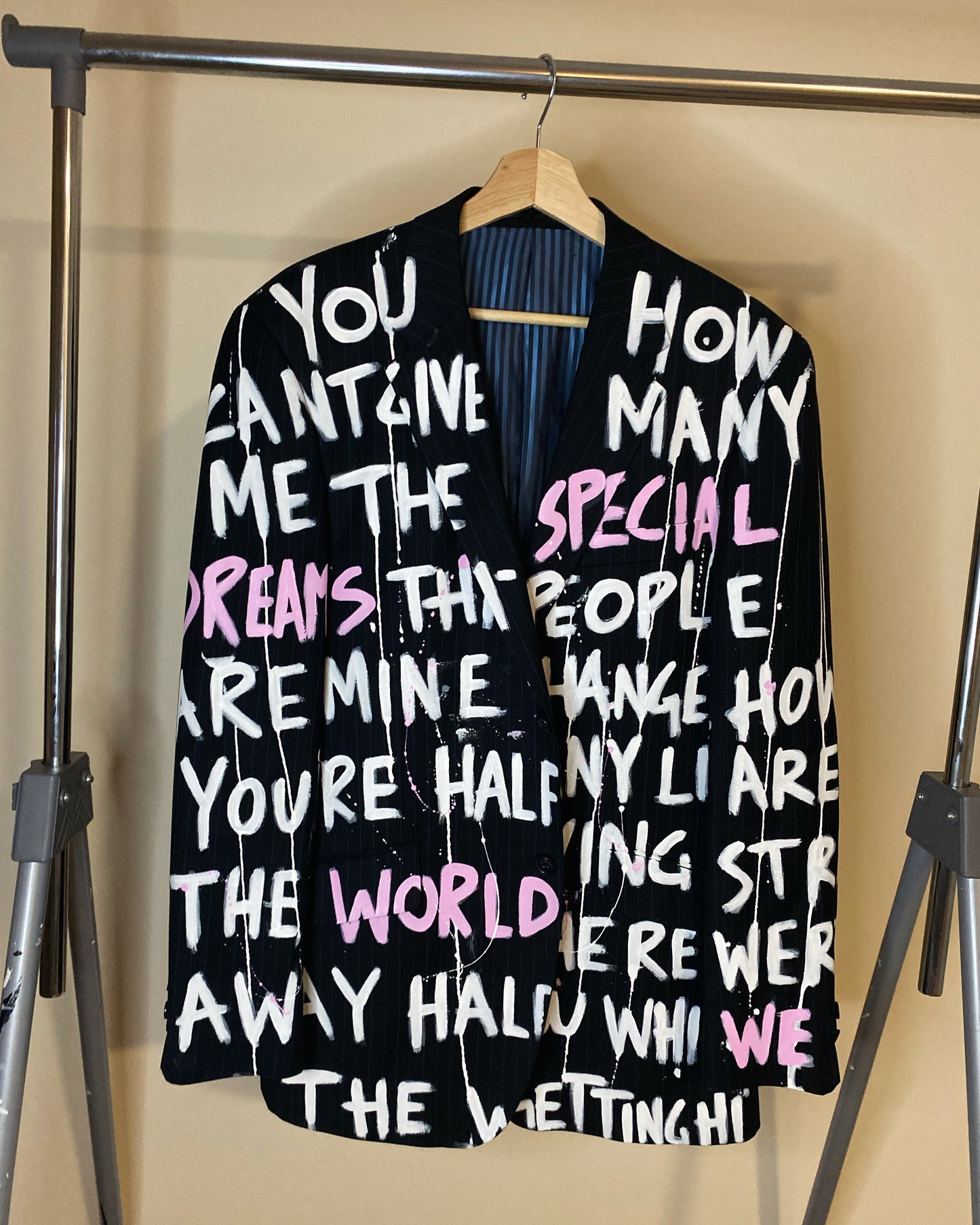 zOASISLYRICS’ blazer