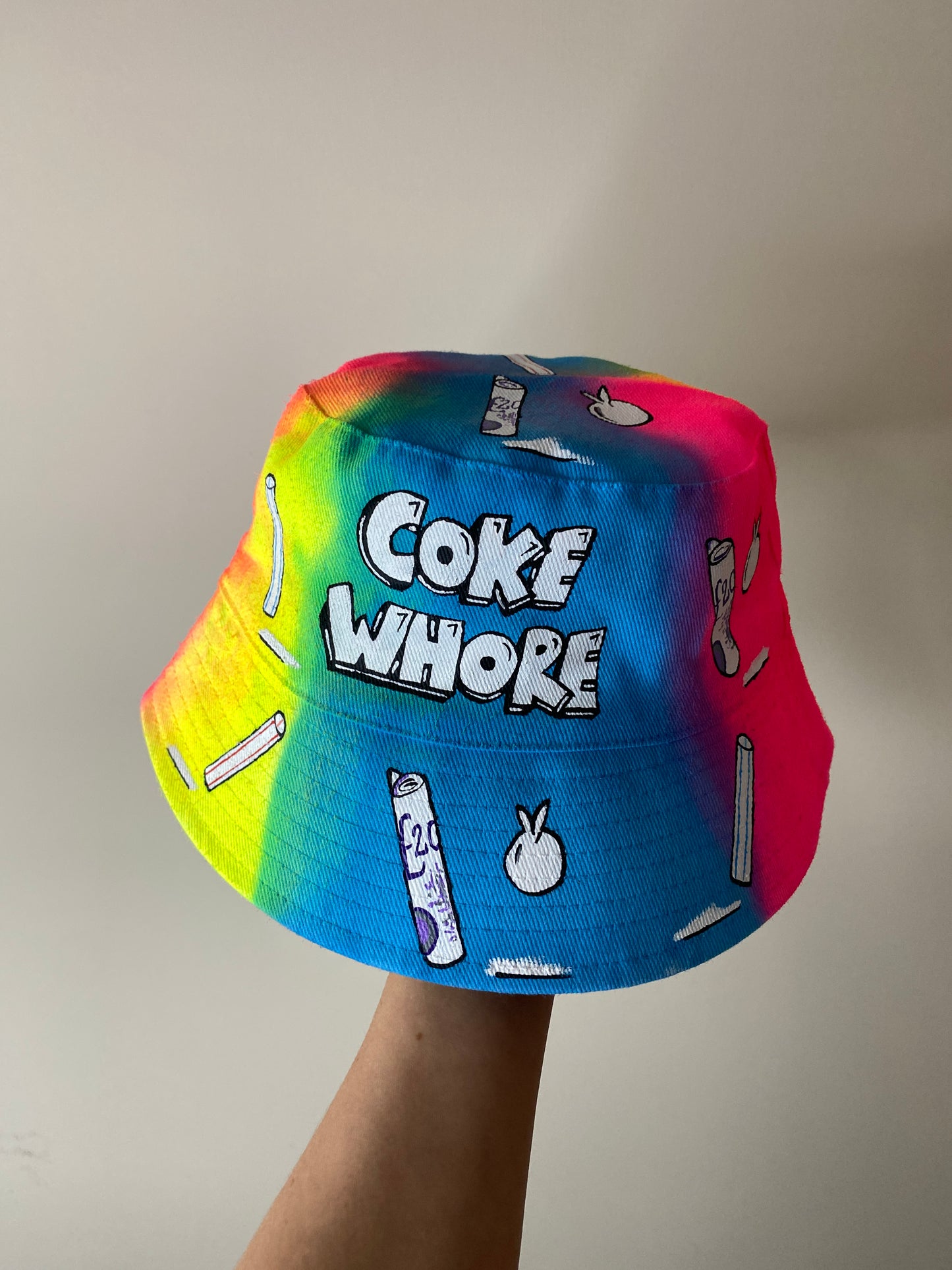 zCWH0RE’ bucket hat