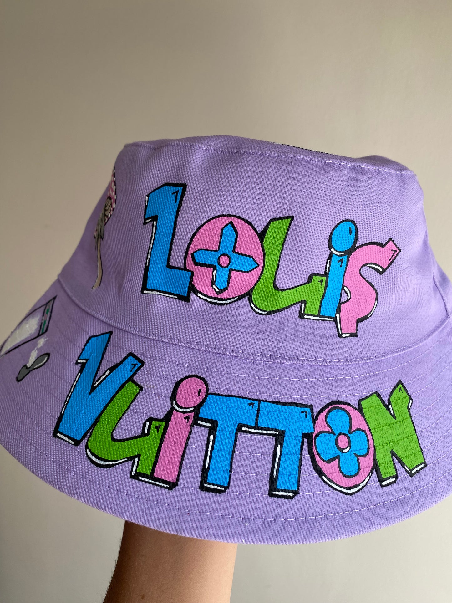 ‘zKETONIT’ bucket hat
