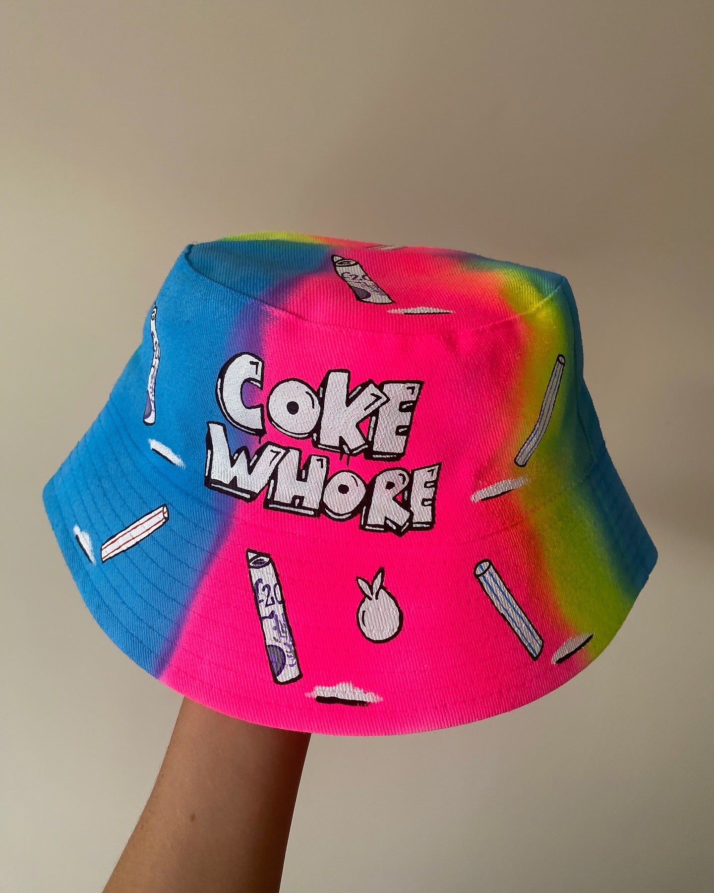 zCWH0RE’ bucket hat
