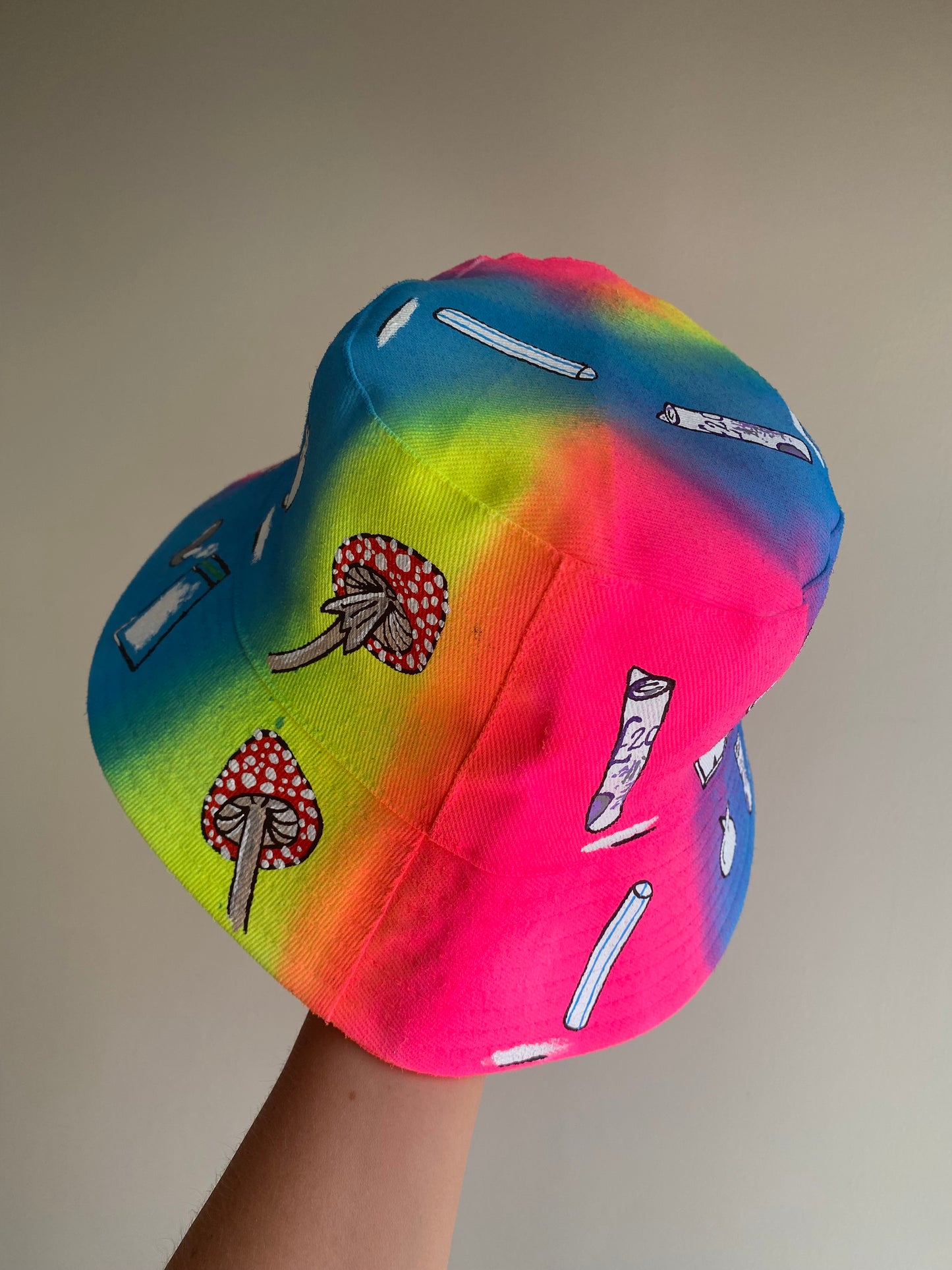 zCWH0RE’ bucket hat