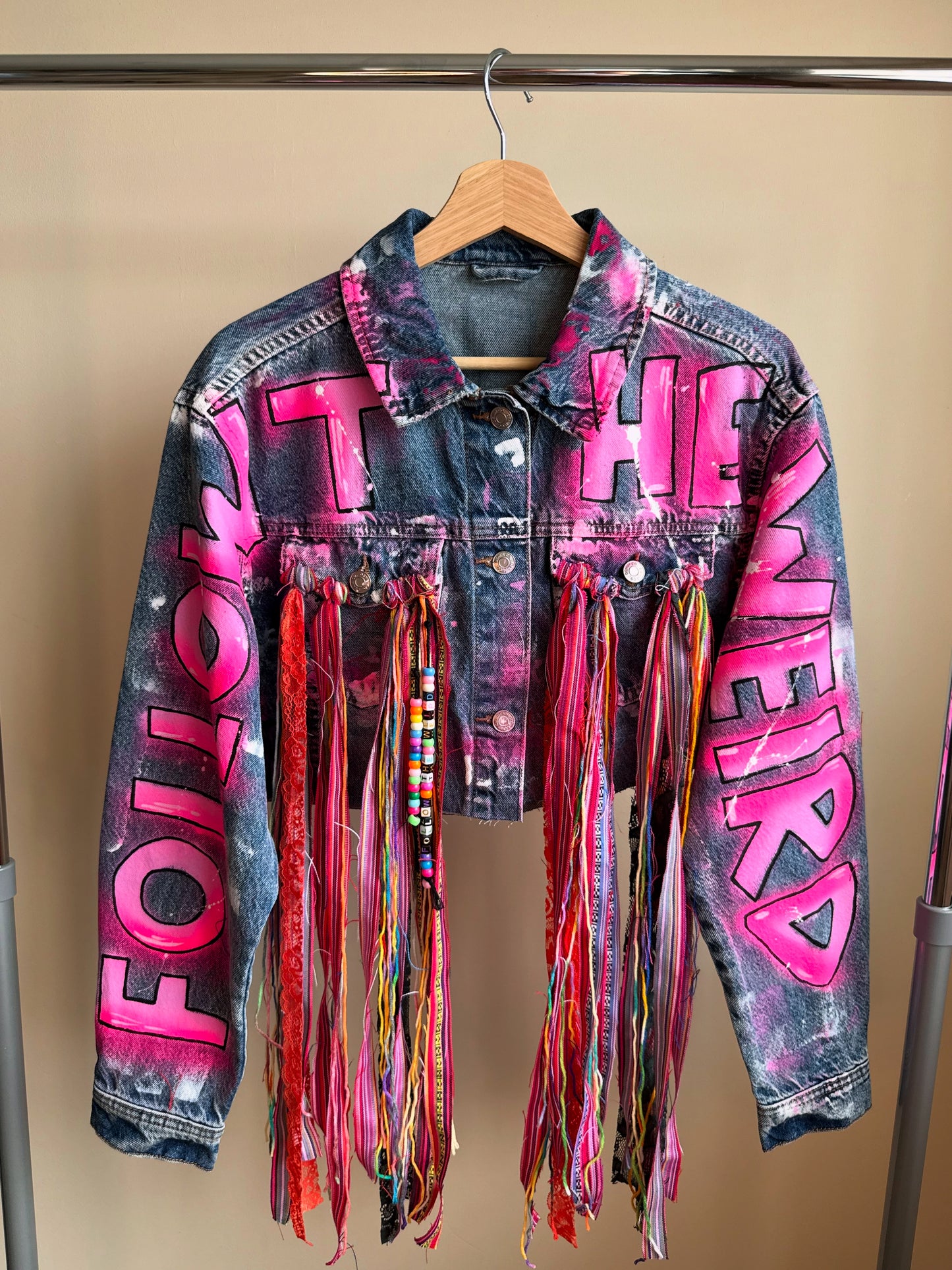 zFOLLOWTHEWEIRD’ adults cropped denim jacket