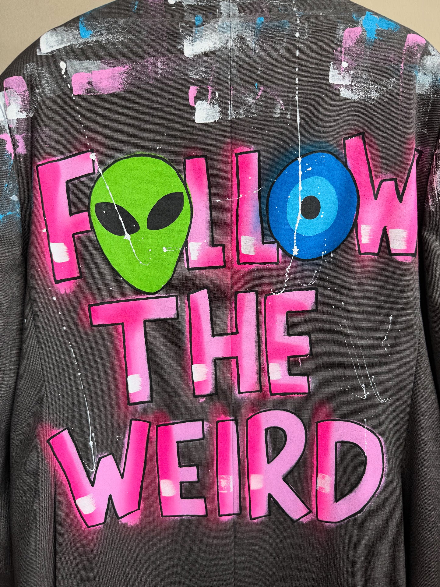 zFOLLOWTHEWEIRD’ Blazer
