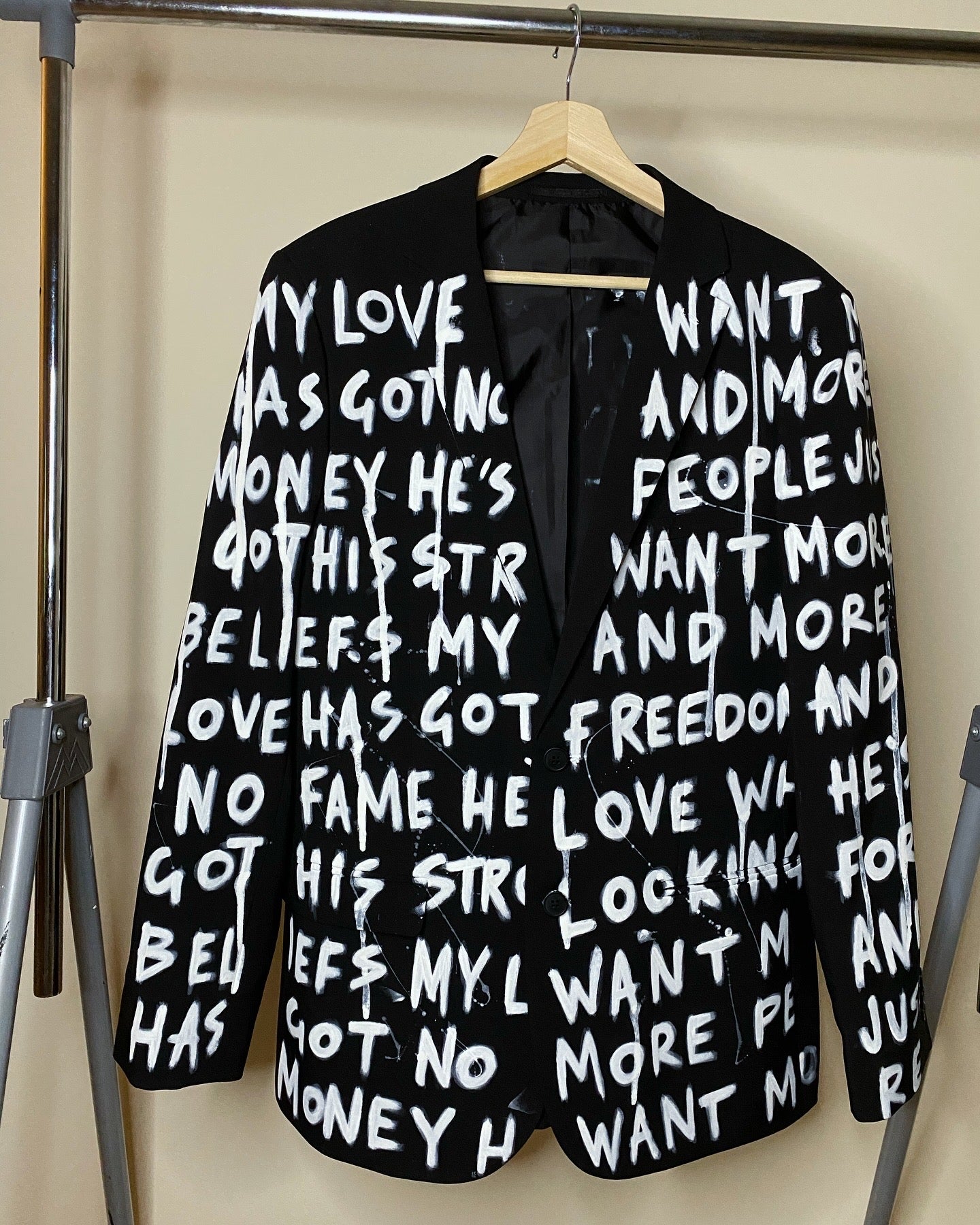 zFREEDFROMDESIRE’ blazer