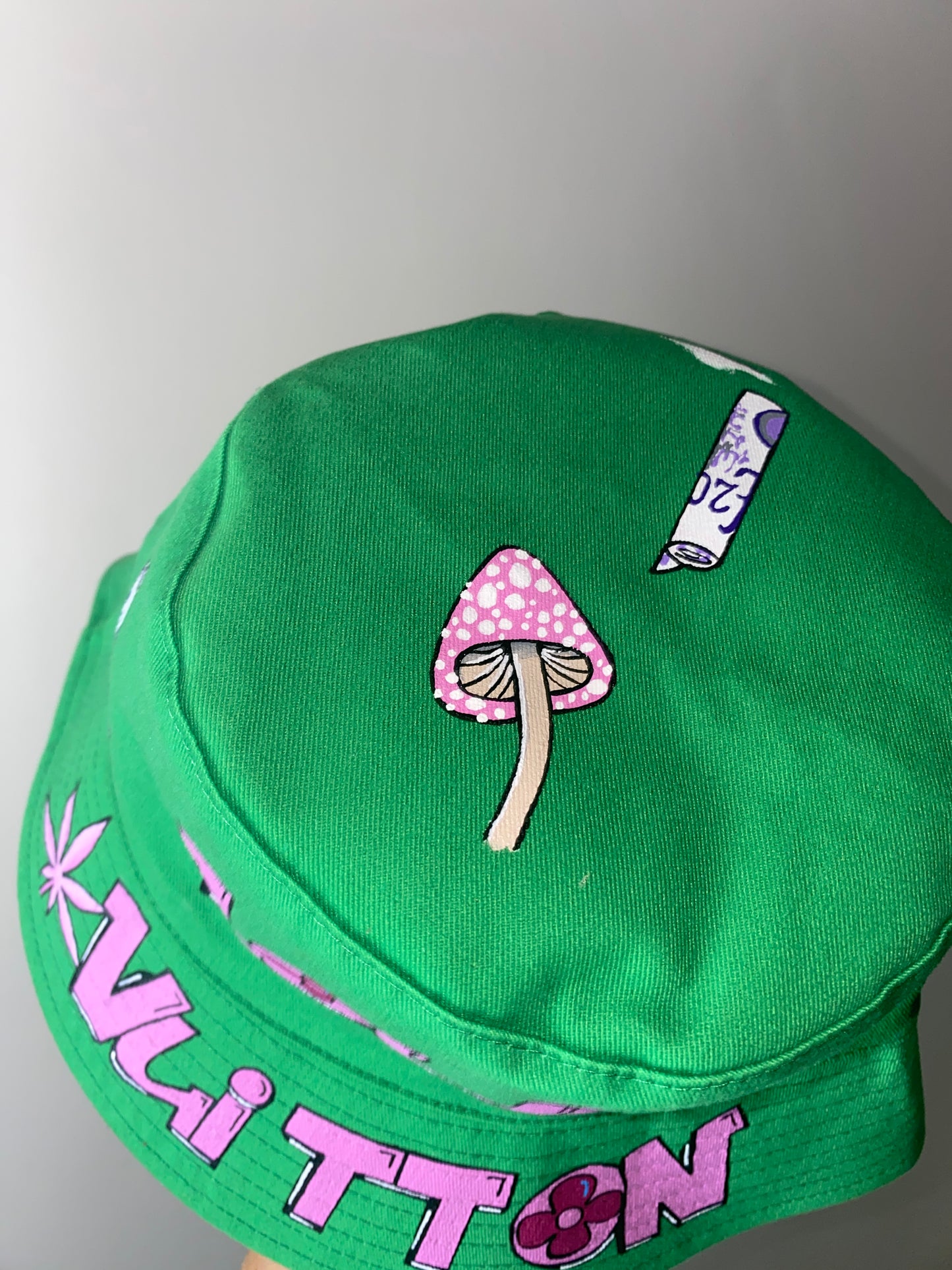 ‘zKETONIT’ bucket hat