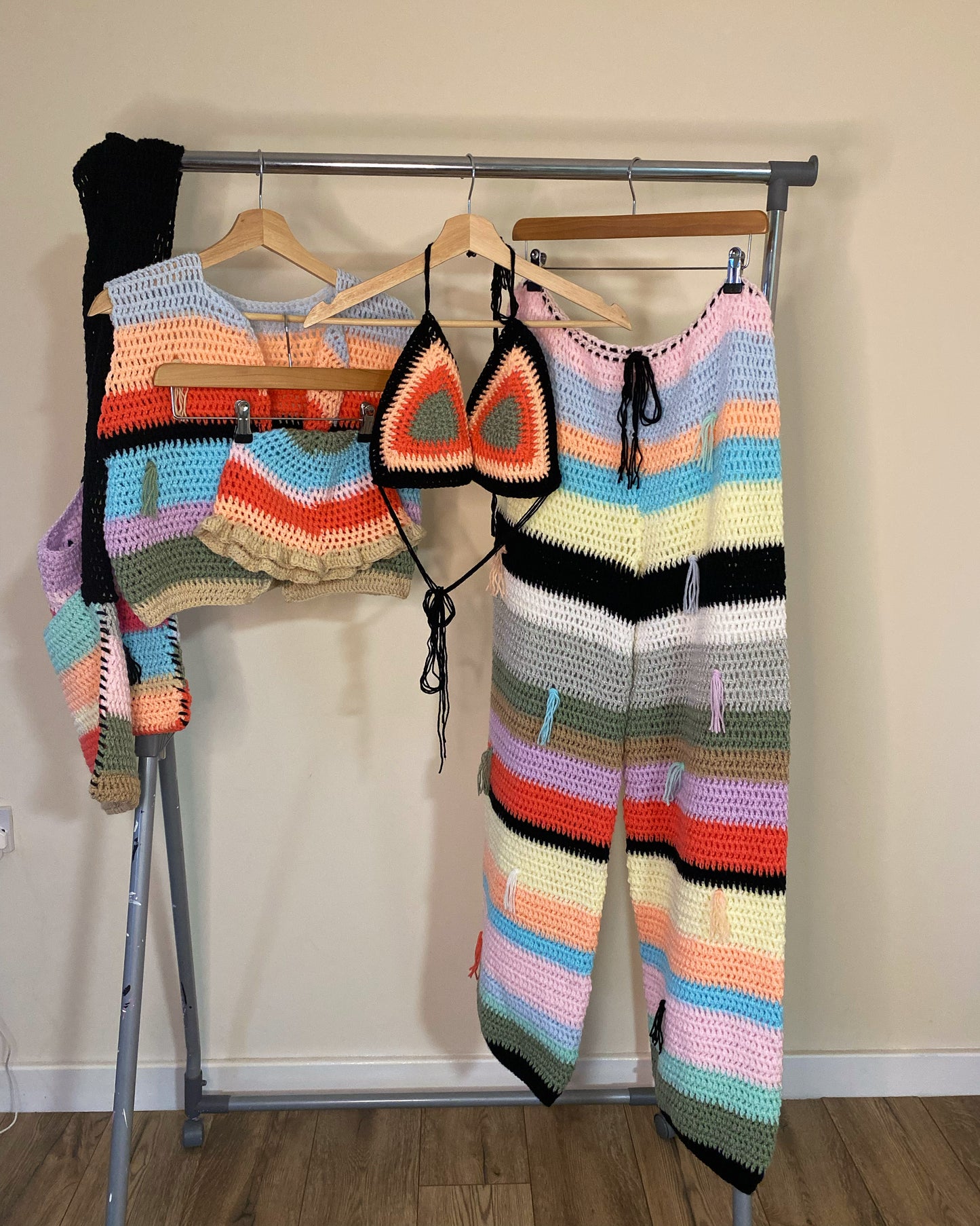 aaCROCHET 5 piece’ SET