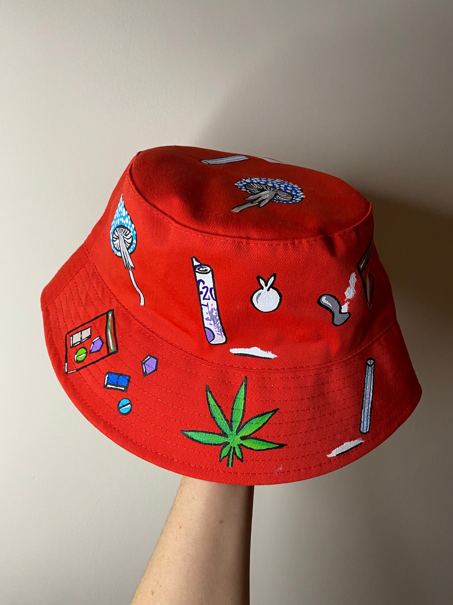 zKETONIT’ bucket hat