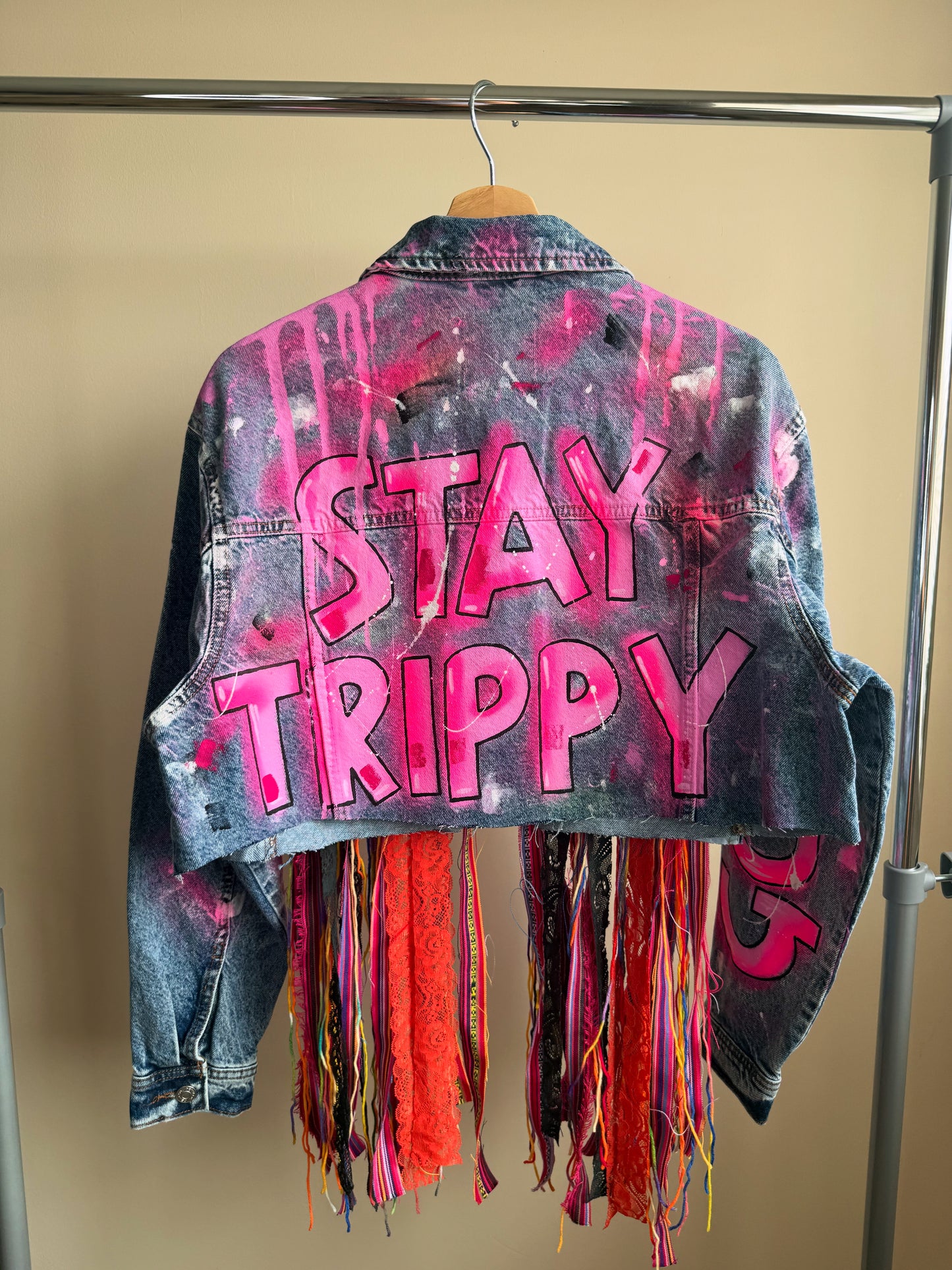 aaaGOODVIBESONLY’ adults cropped denim jacket