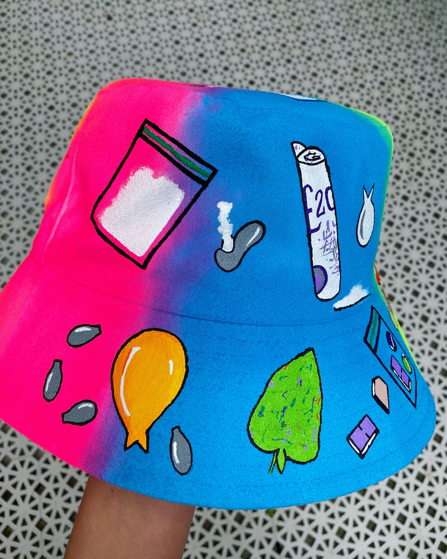 ‘zKETAM1NE’ bucket hat