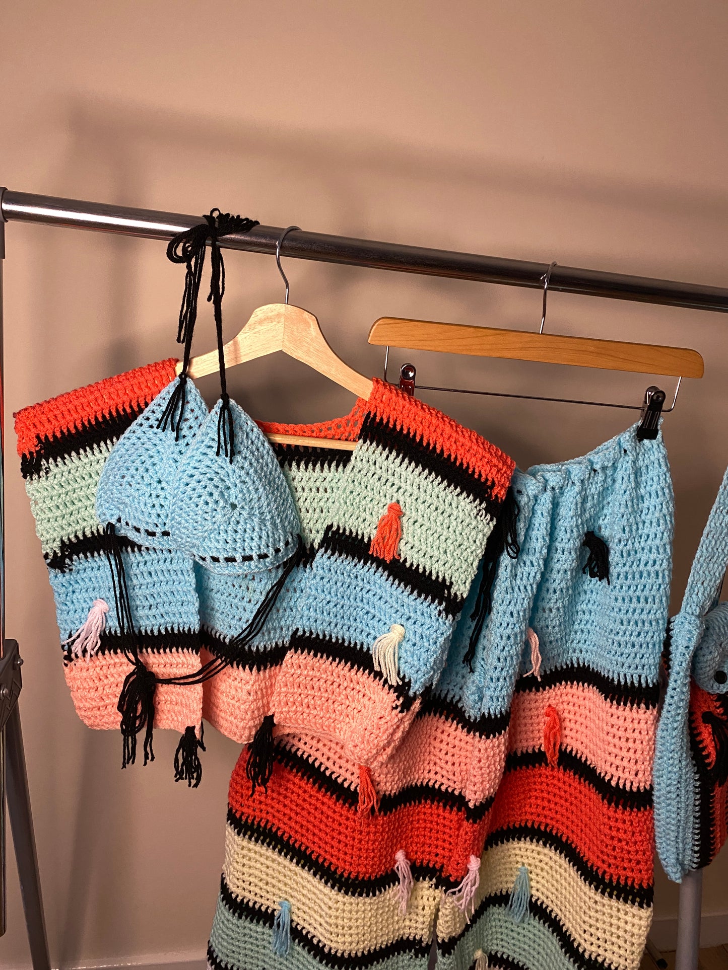 crochet 4 piece’ SET