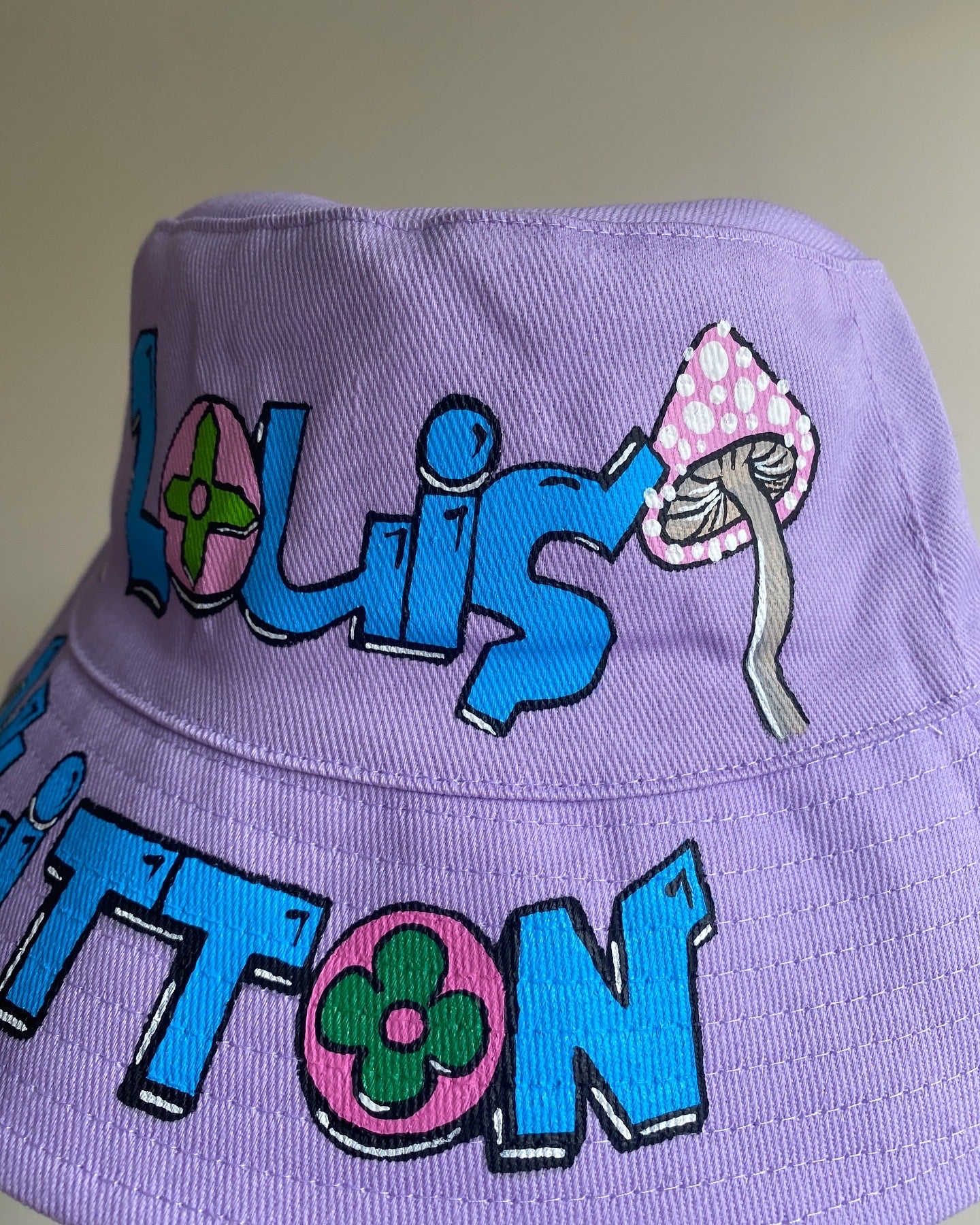‘zKETONIT’ bucket hat