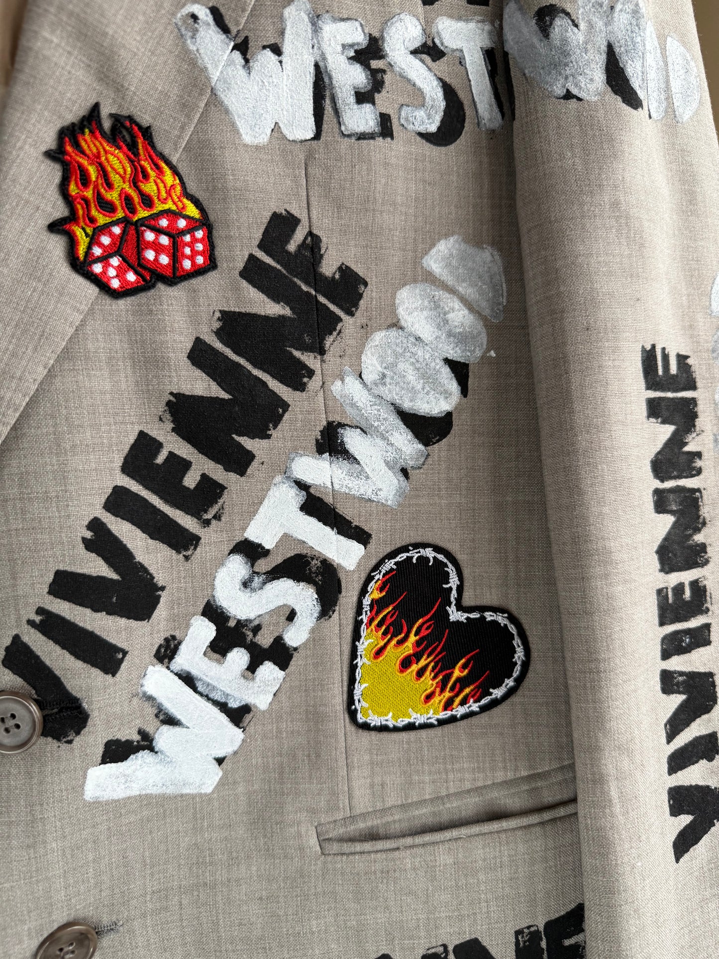 zVIVIENNE’ blazer