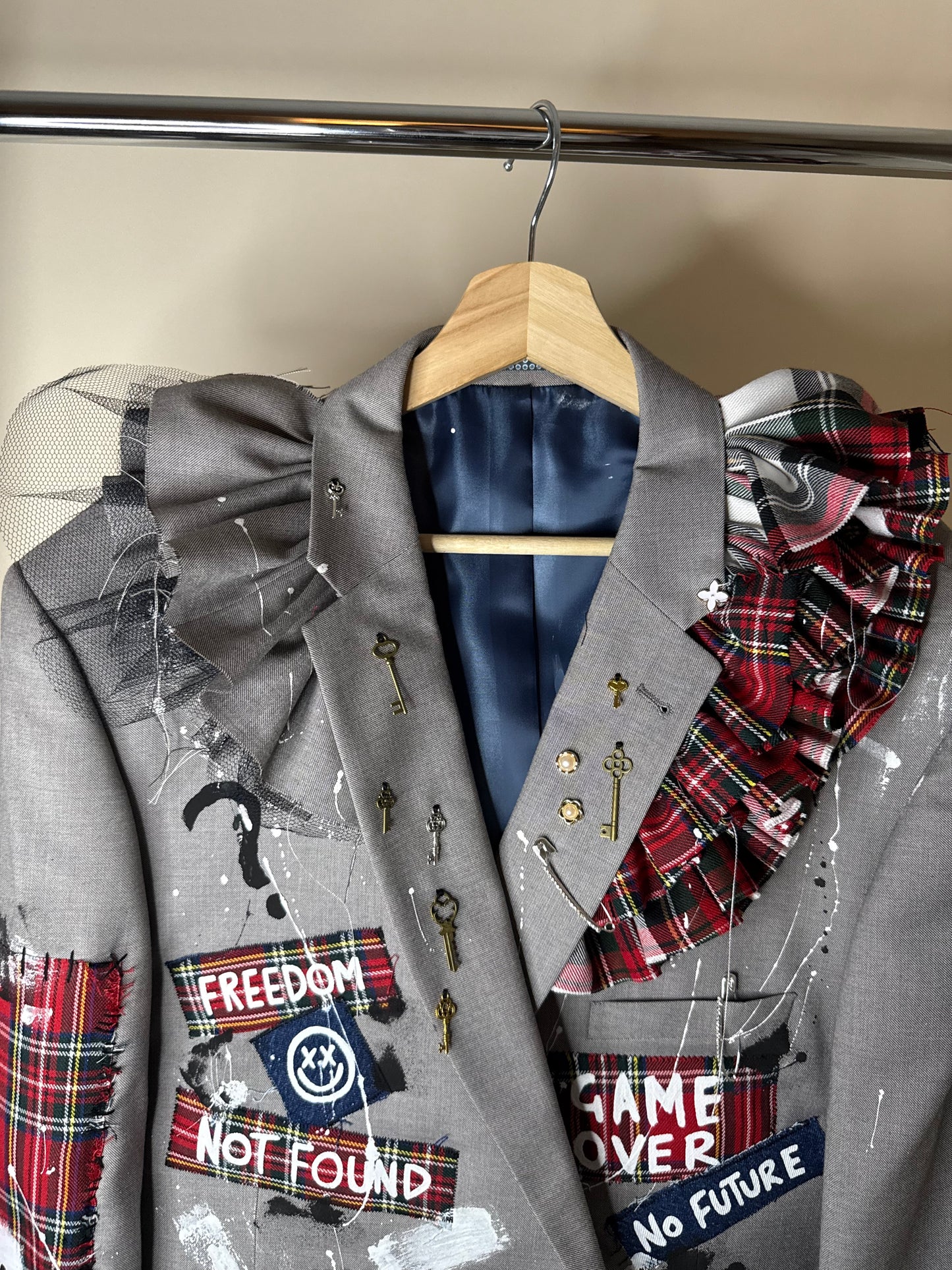 ZMUSICISMYDR*G’ Cropped blazer