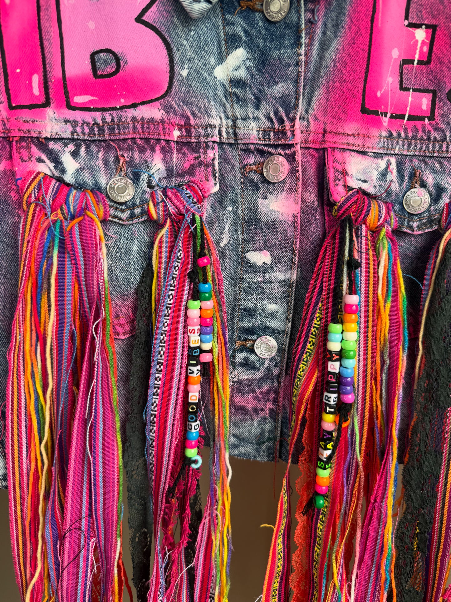 aaaGOODVIBESONLY’ adults cropped denim jacket