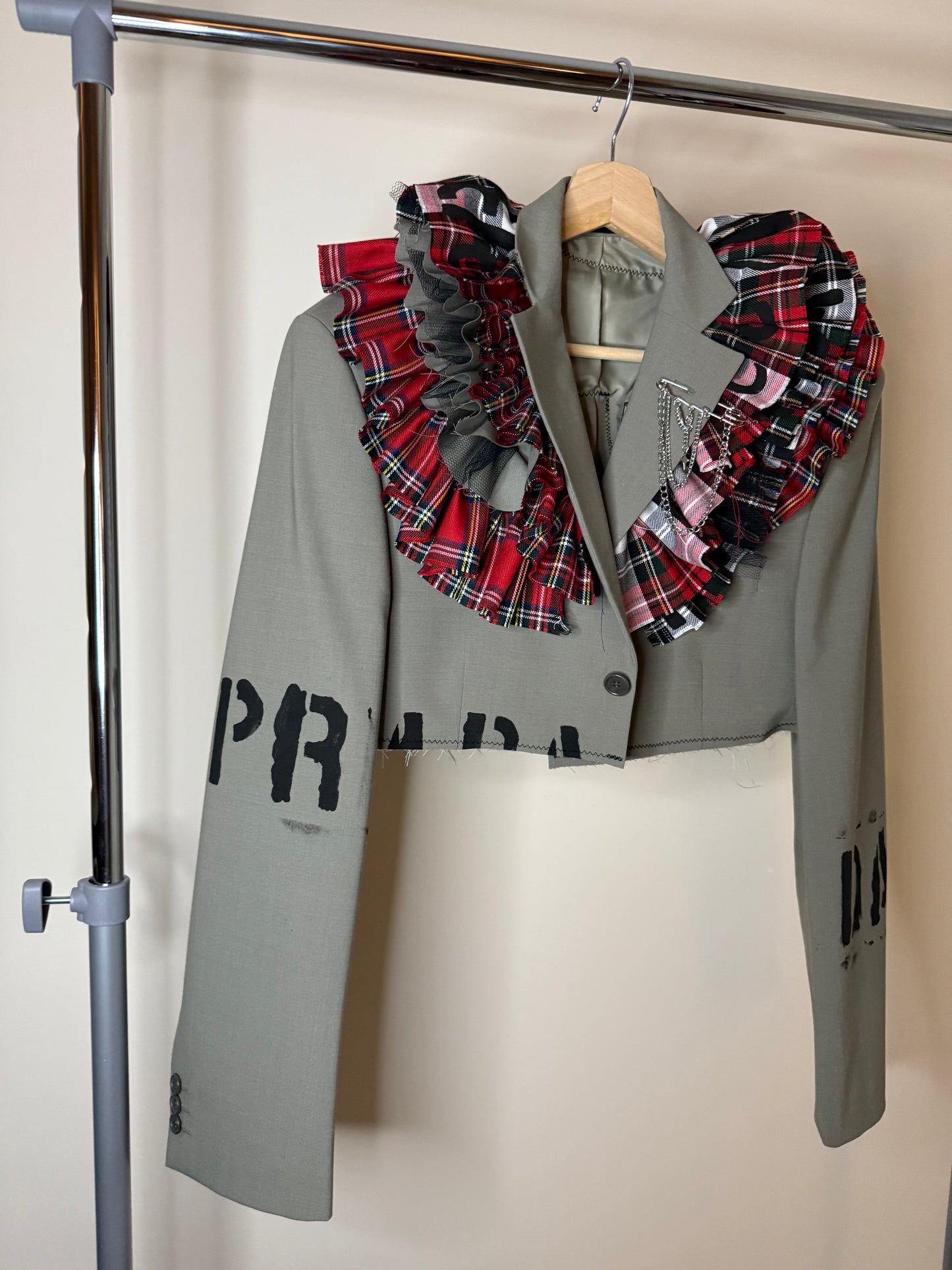 ZRuffle’ Cropped blazer