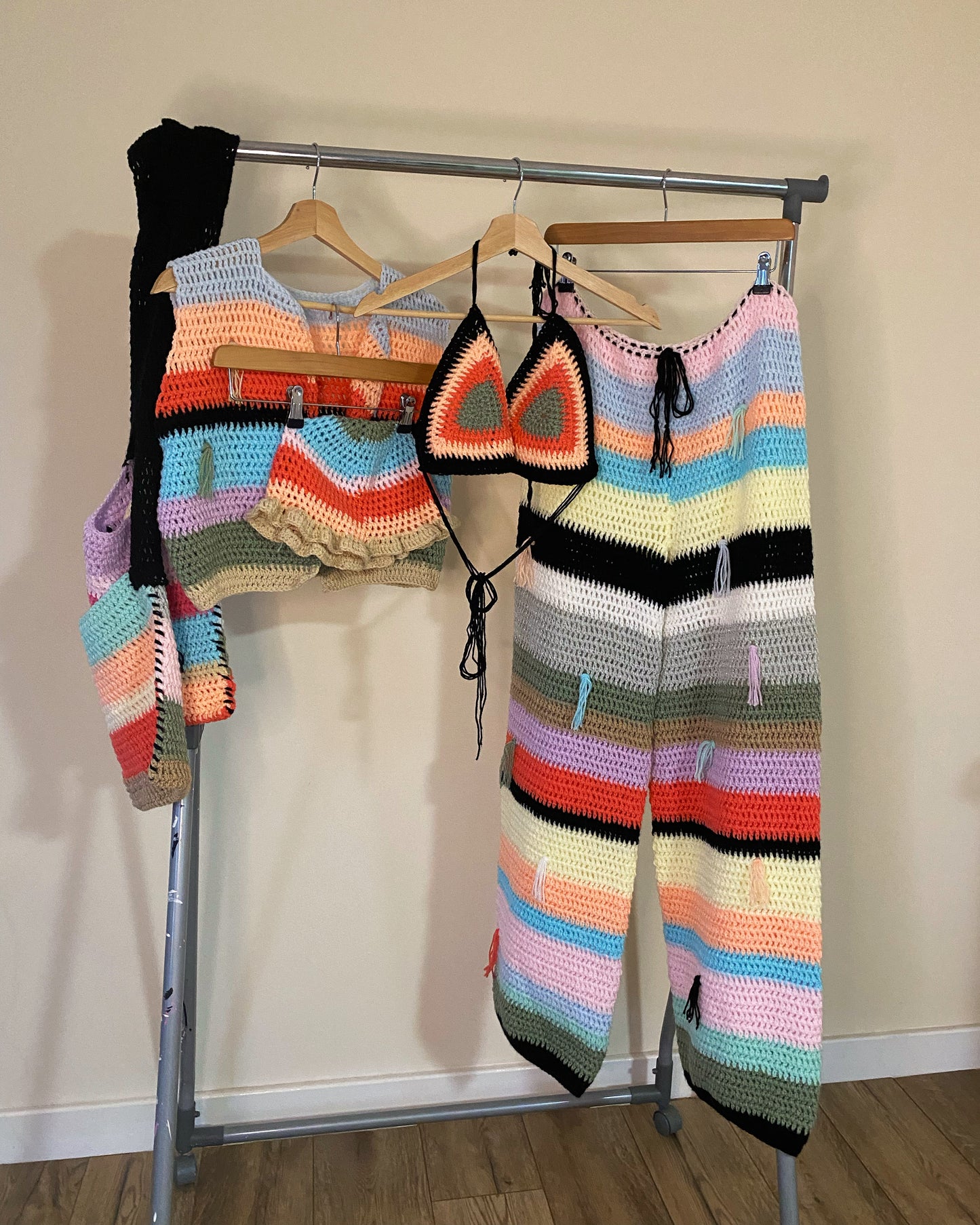 aaCROCHET 5 piece’ SET