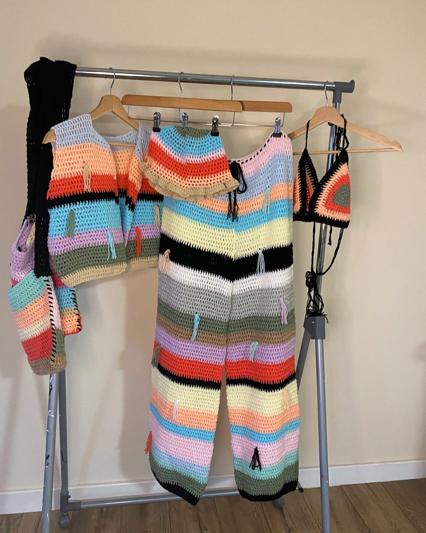 aaCROCHET 5 piece’ SET