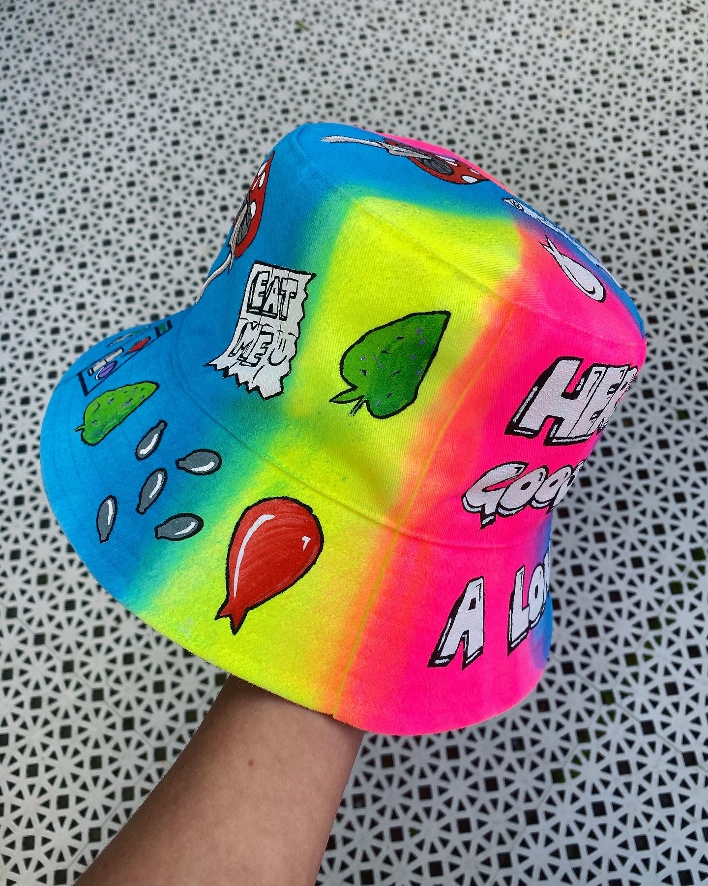 ‘zHERE FOR A GOOD TIME’ bucket hat