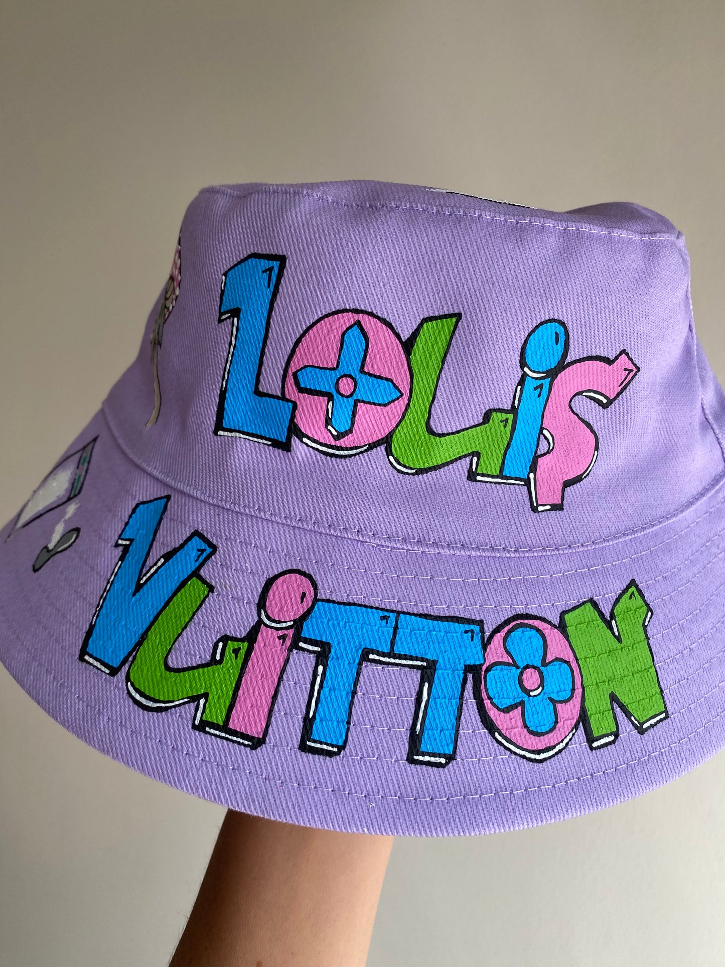 ‘zKETONIT’ bucket hat