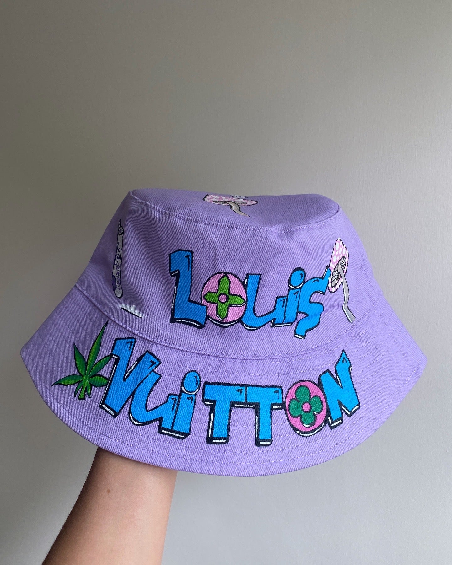 ‘zKETONIT’ bucket hat