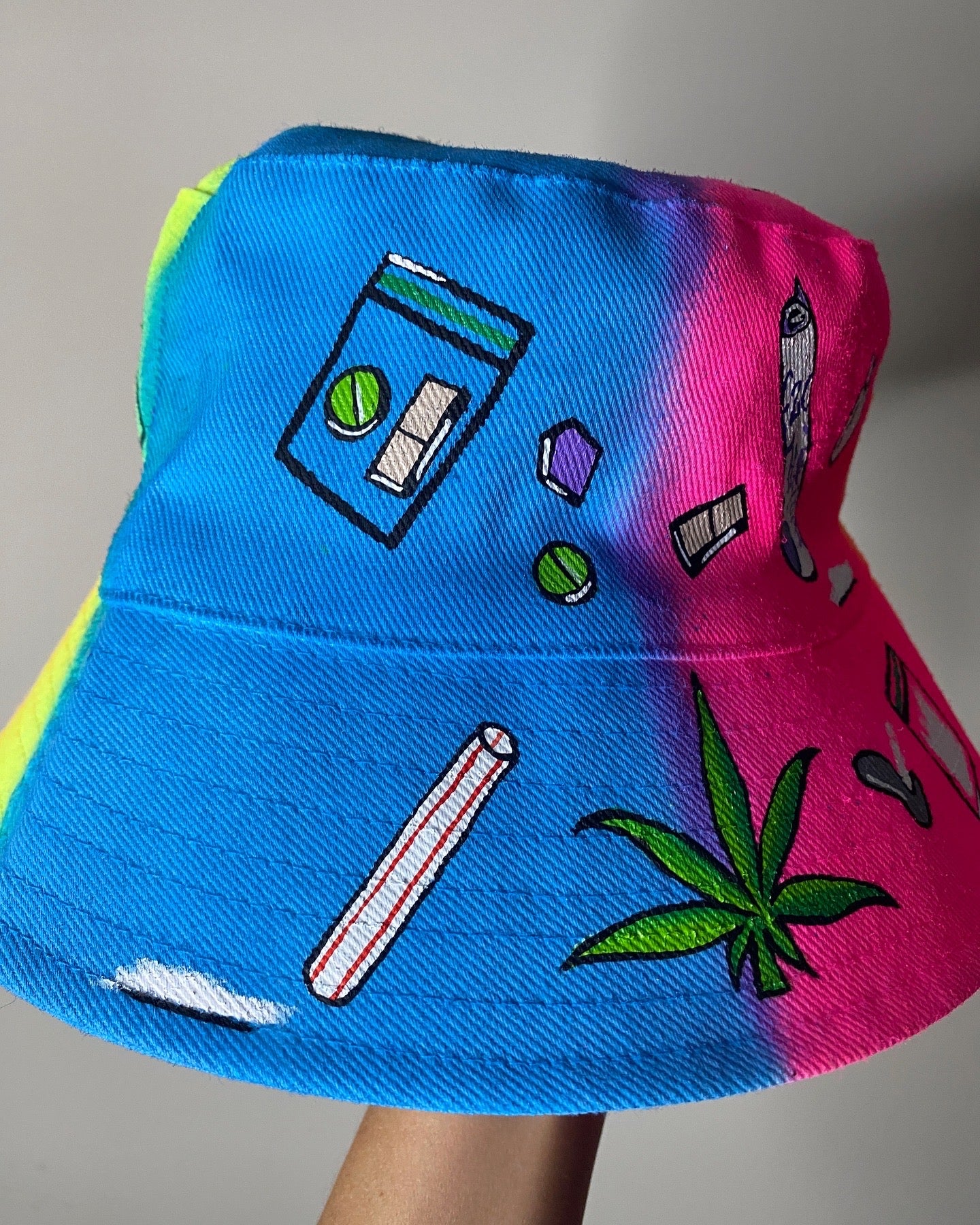zKETONIT’ bucket hat