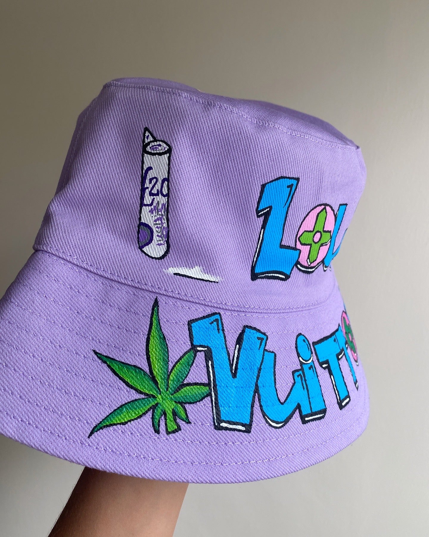 ‘zKETONIT’ bucket hat