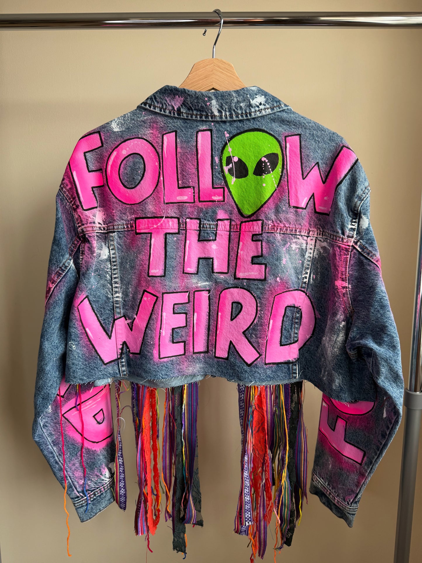 aFOLLOWTHEWEIRD’ adults cropped denim jacket