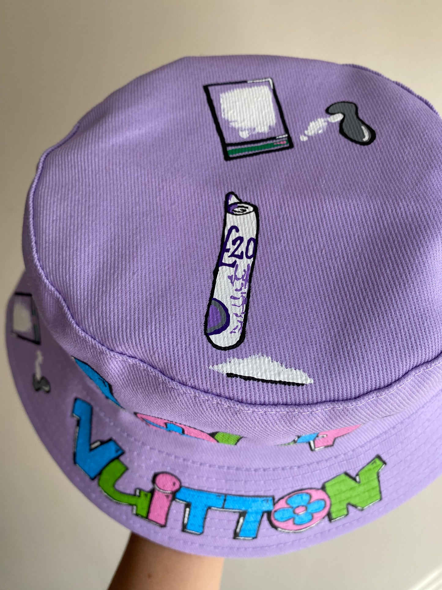 ‘zKETONIT’ bucket hat