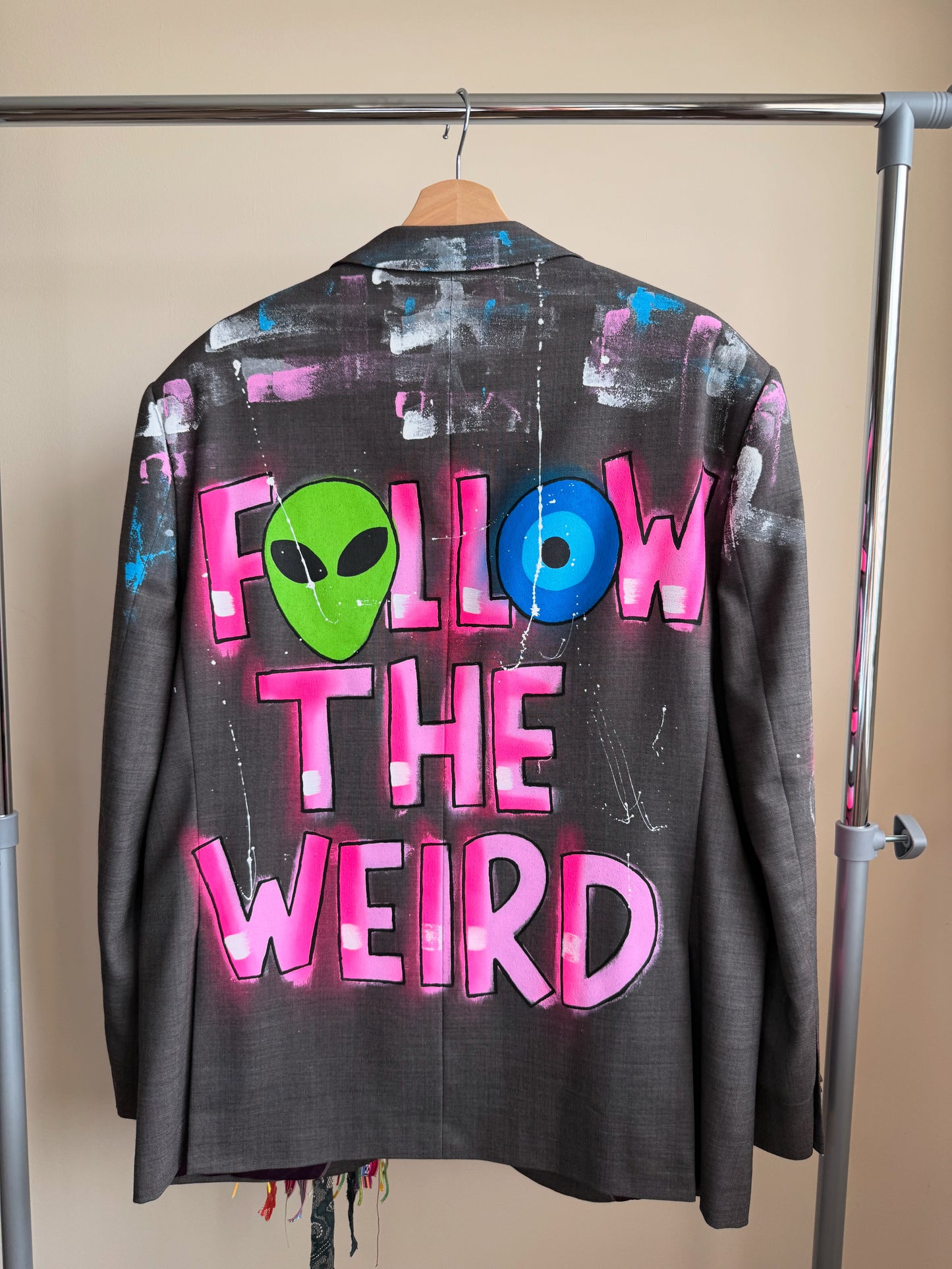 zFOLLOWTHEWEIRD’ Blazer