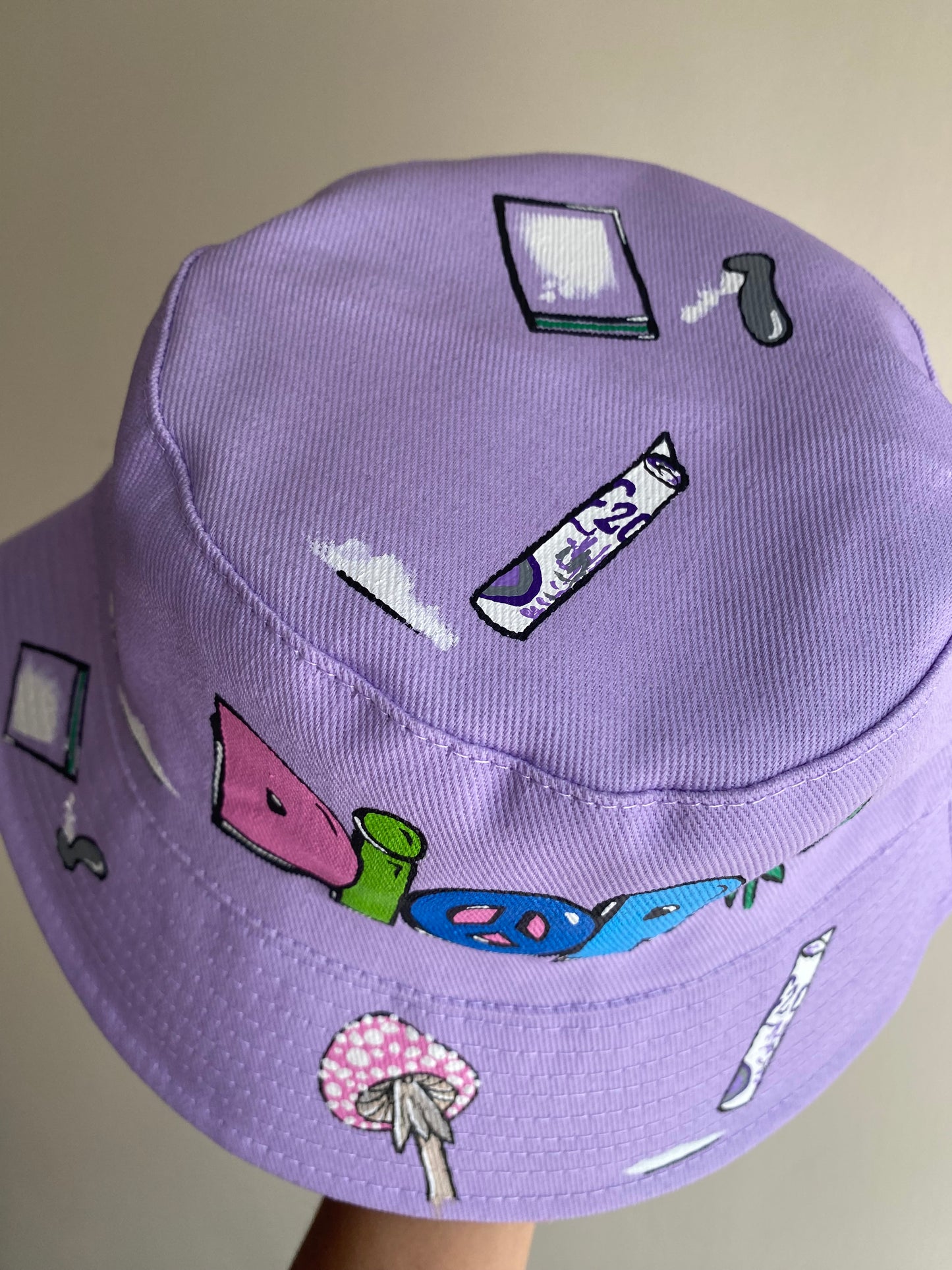 zCWH0RE’ bucket hat
