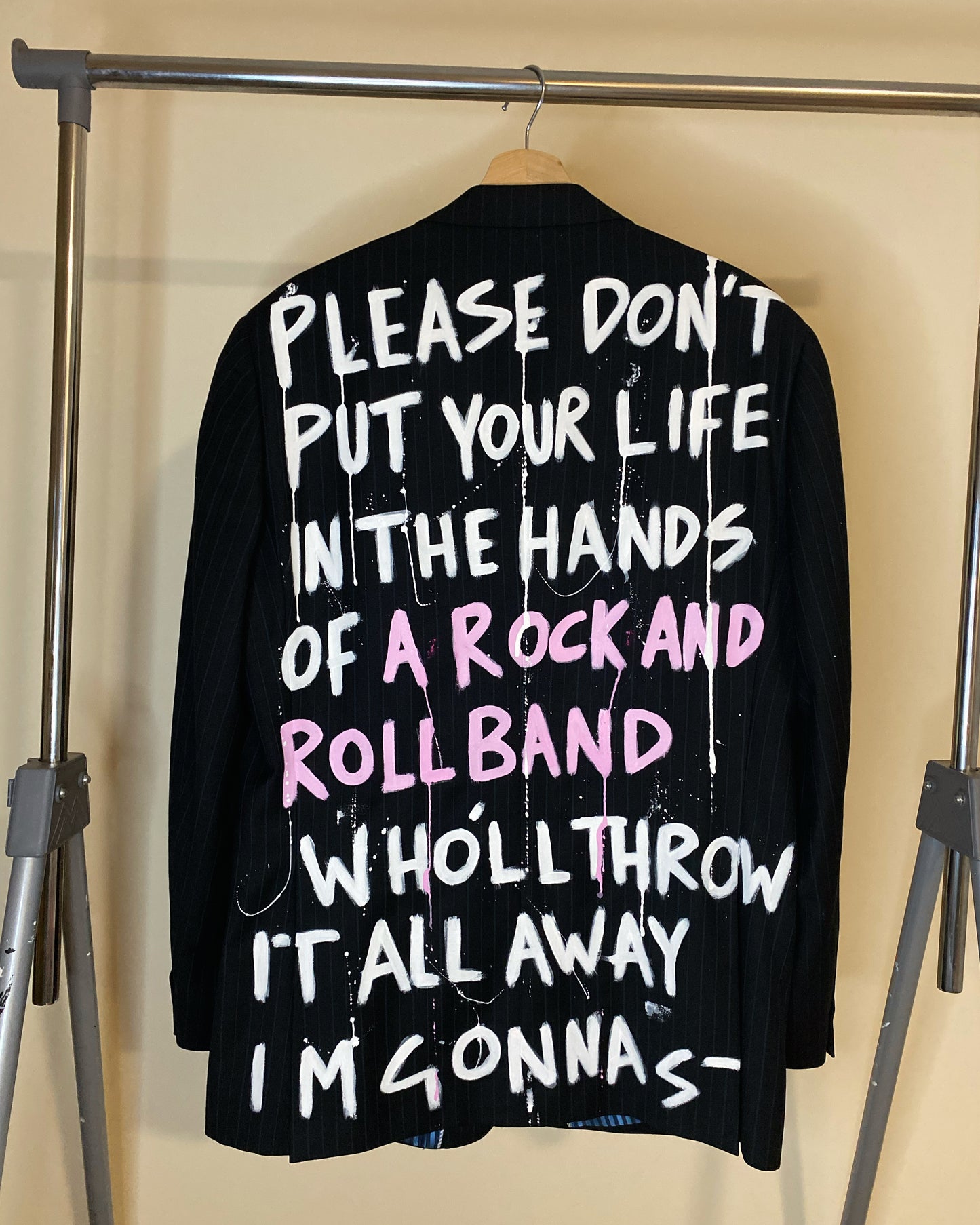 zOASISLYRICS’ blazer
