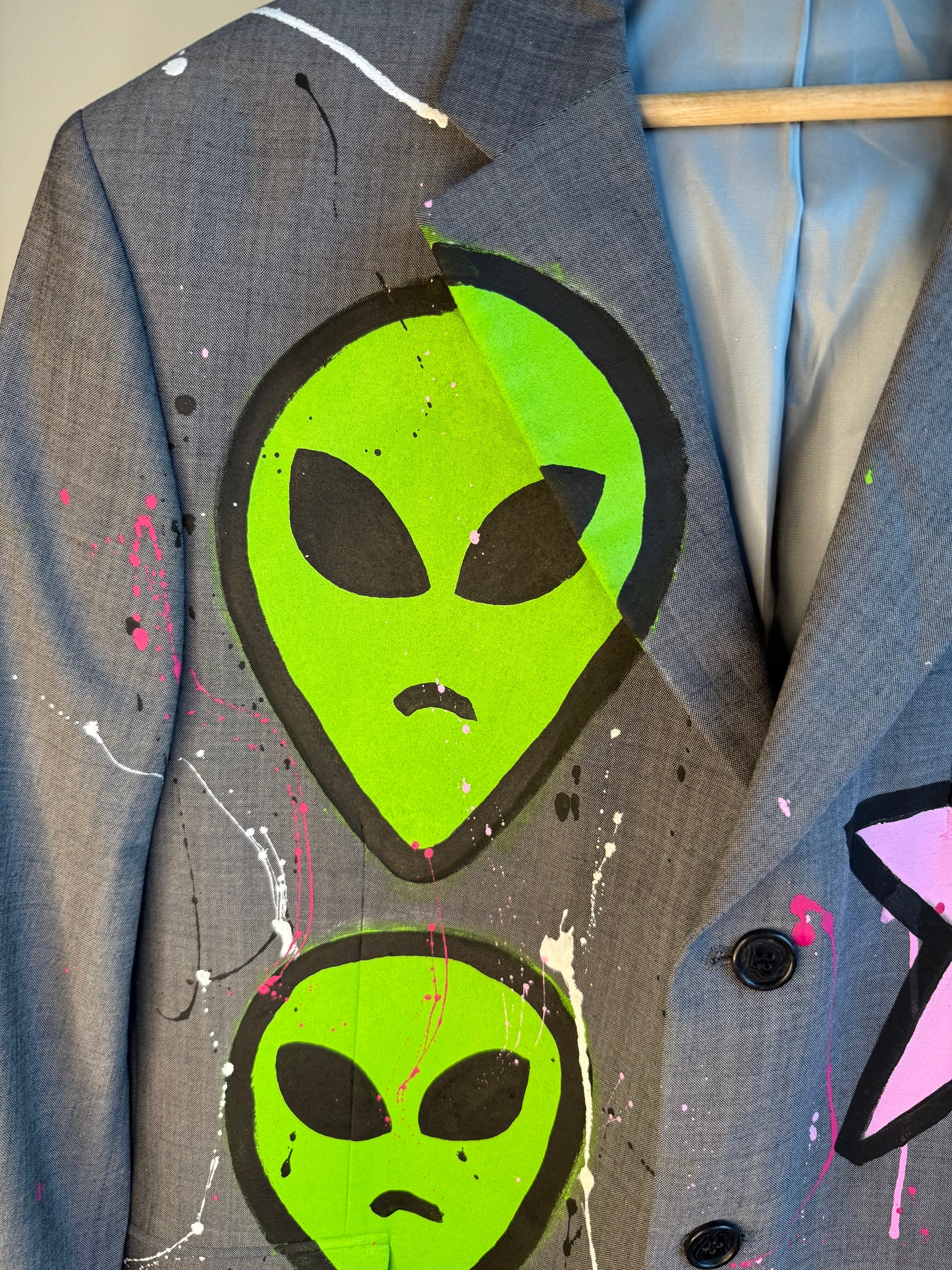 aAlien’ blazer