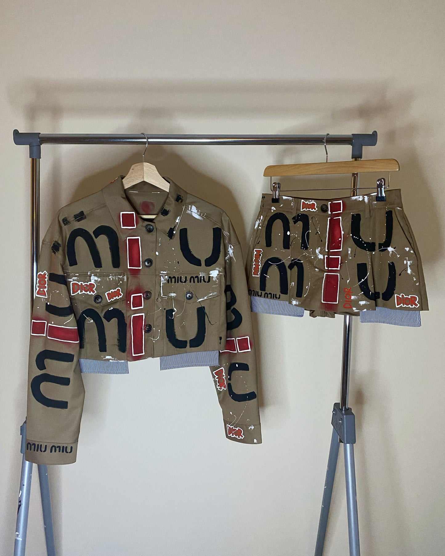 zMUIGRAFFITI’ skirt and jacket set.