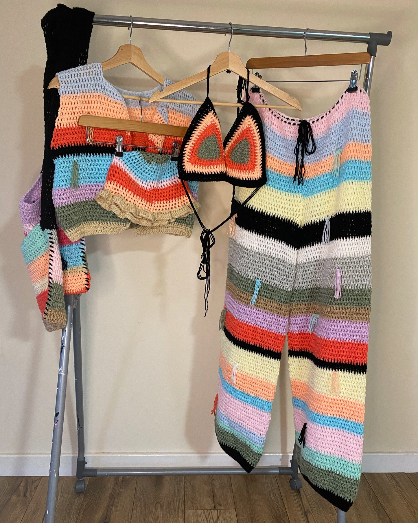 aaCROCHET 5 piece’ SET