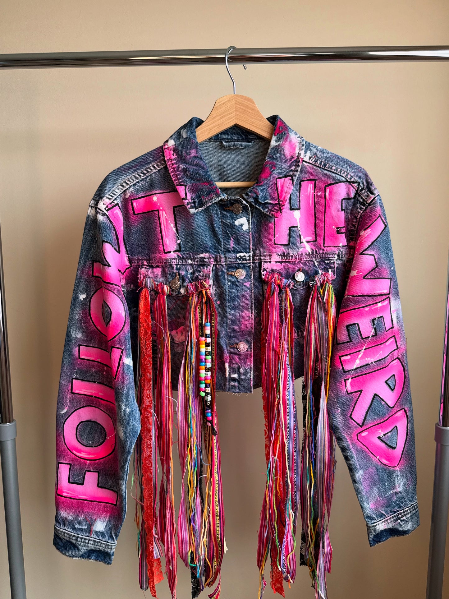 zFOLLOWTHEWEIRD’ adults cropped denim jacket