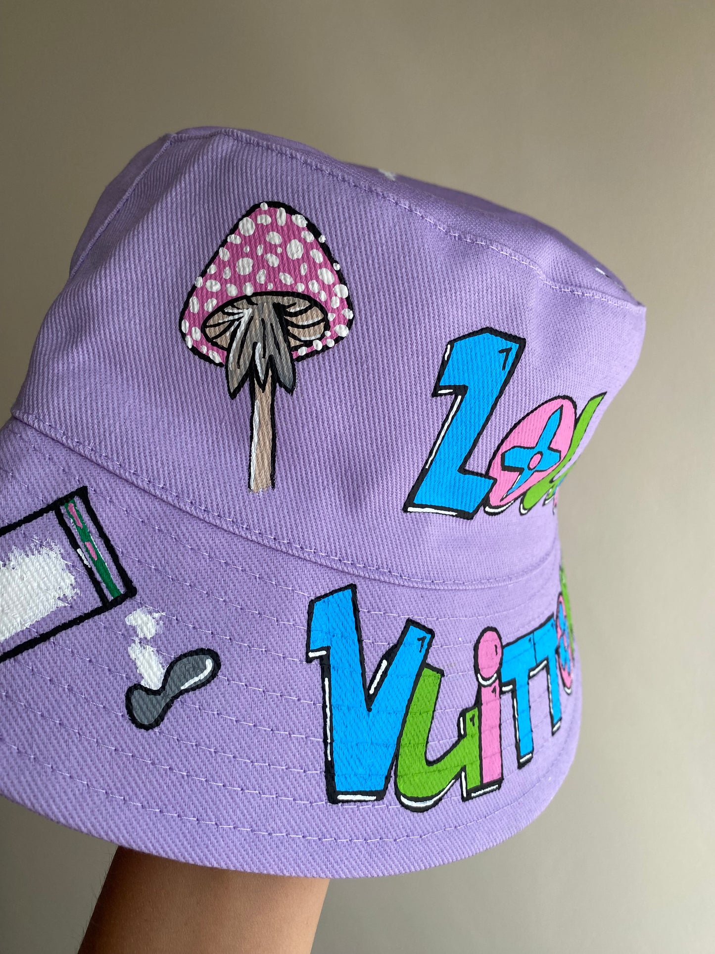 ‘zKETONIT’ bucket hat