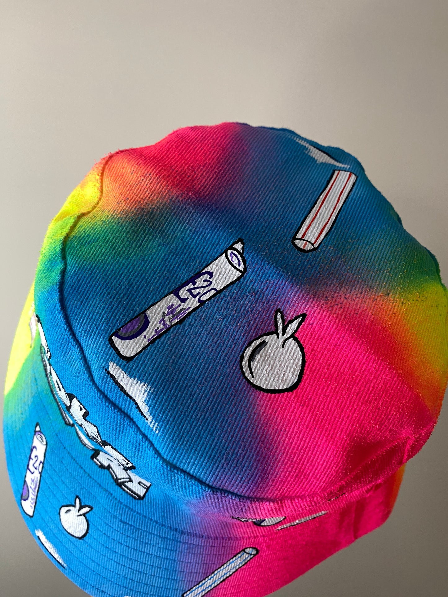 zCWH0RE’ bucket hat