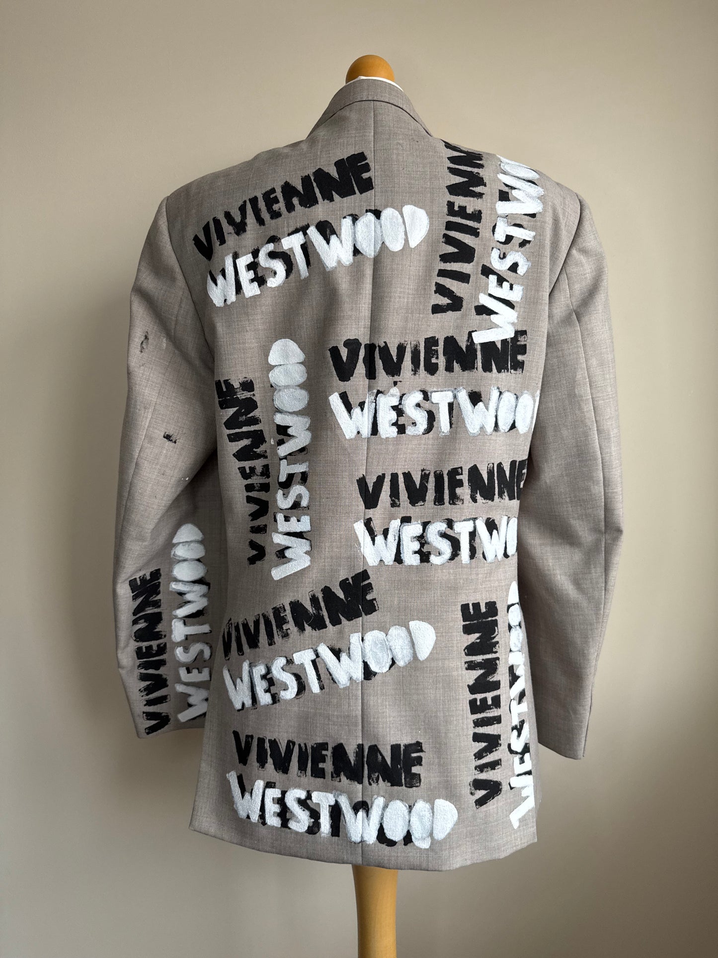 zVIVIENNE’ blazer