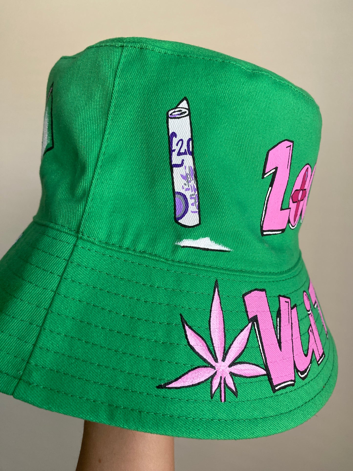 ‘zKETONIT’ bucket hat
