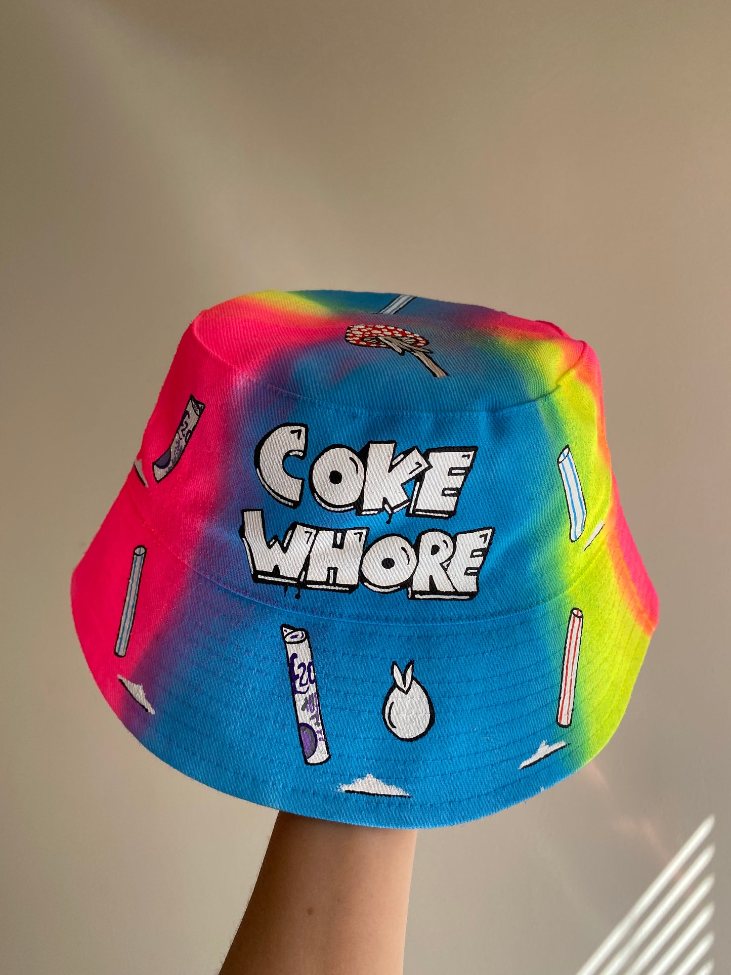 zCWH0RE’ bucket hat