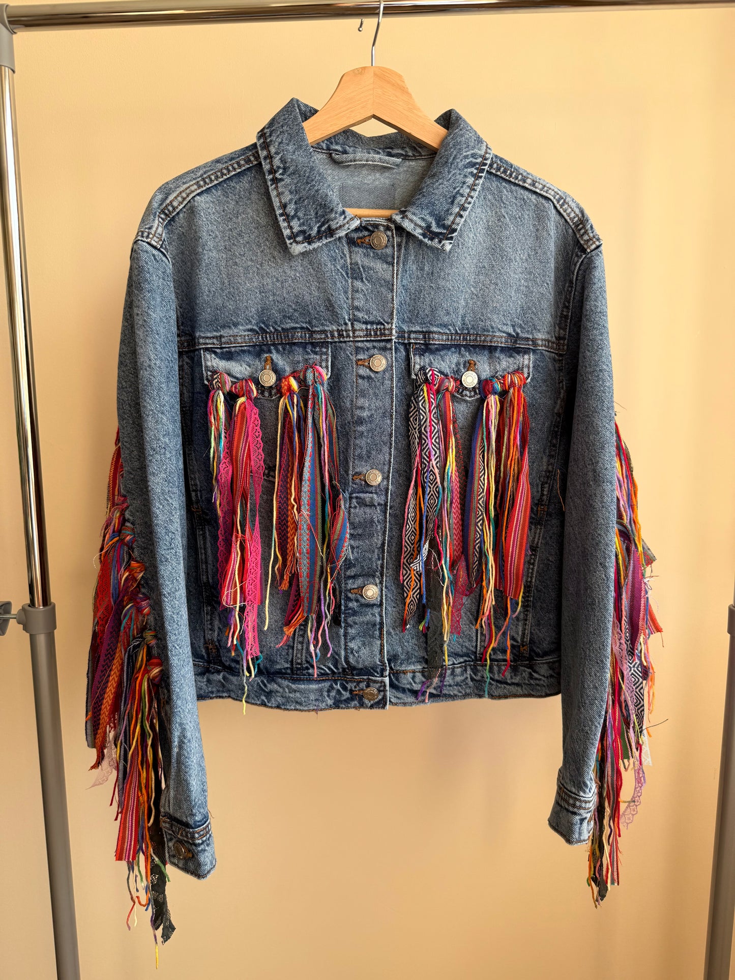 aaaTASSELBoho’ denim jacket