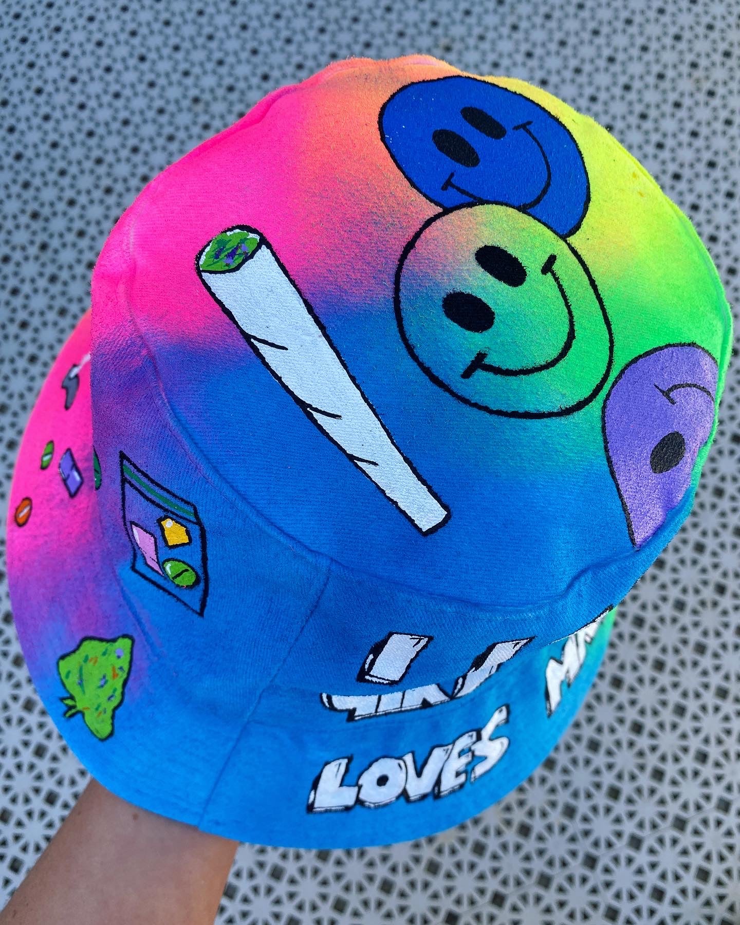 ‘zI love my girl ’ bucket hat
